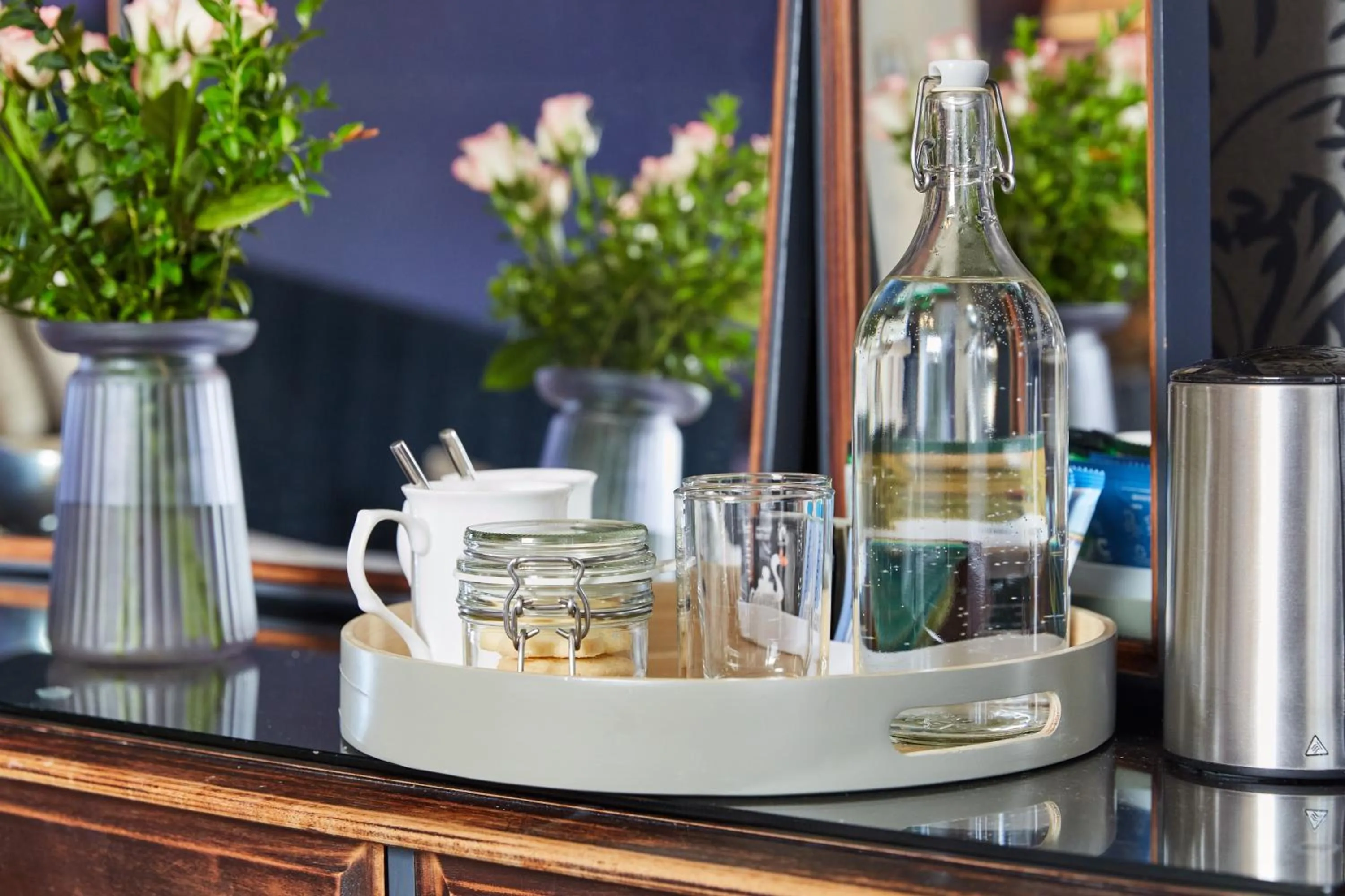 Coffee/tea facilities in Merlindale
