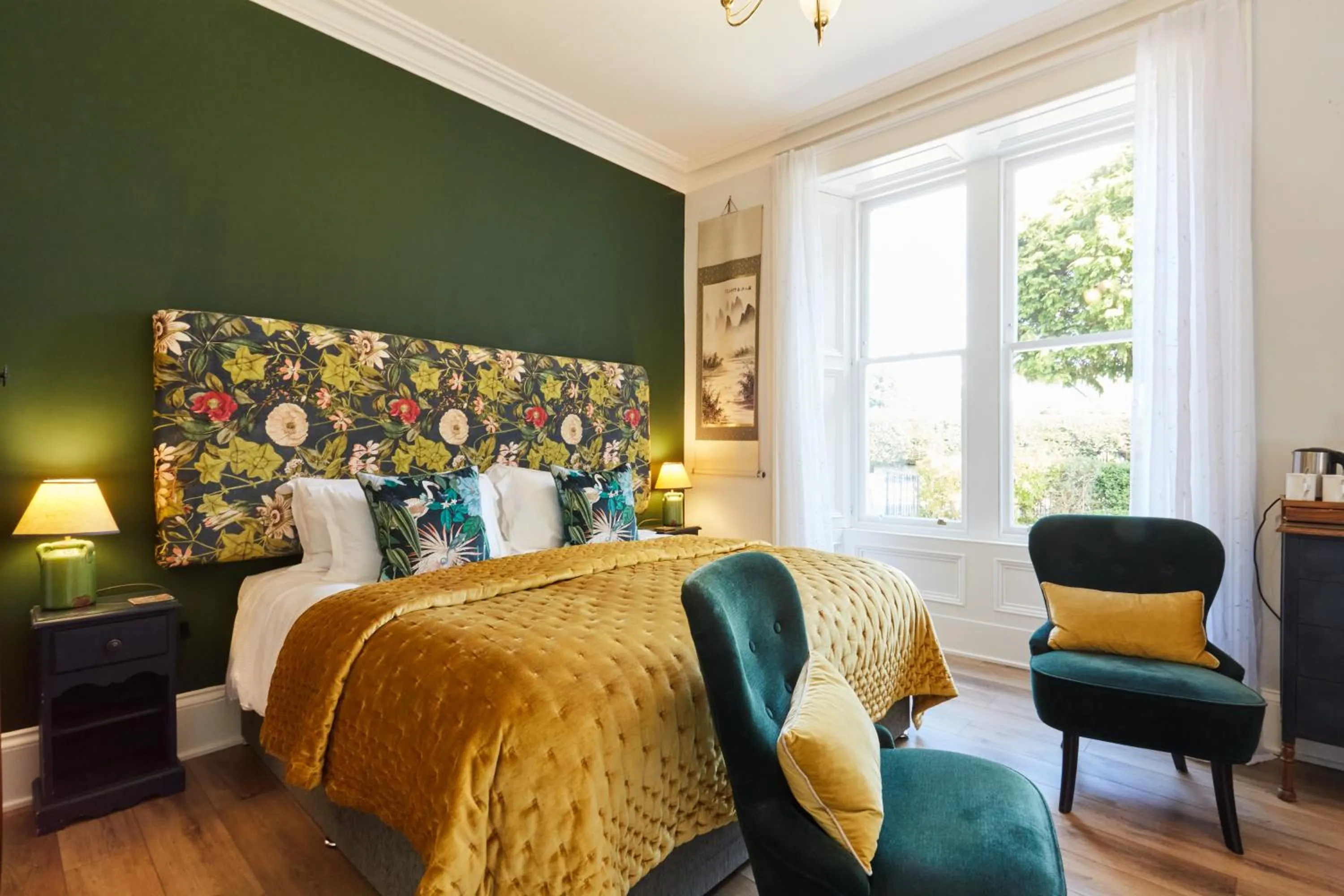 Bed in Merlindale