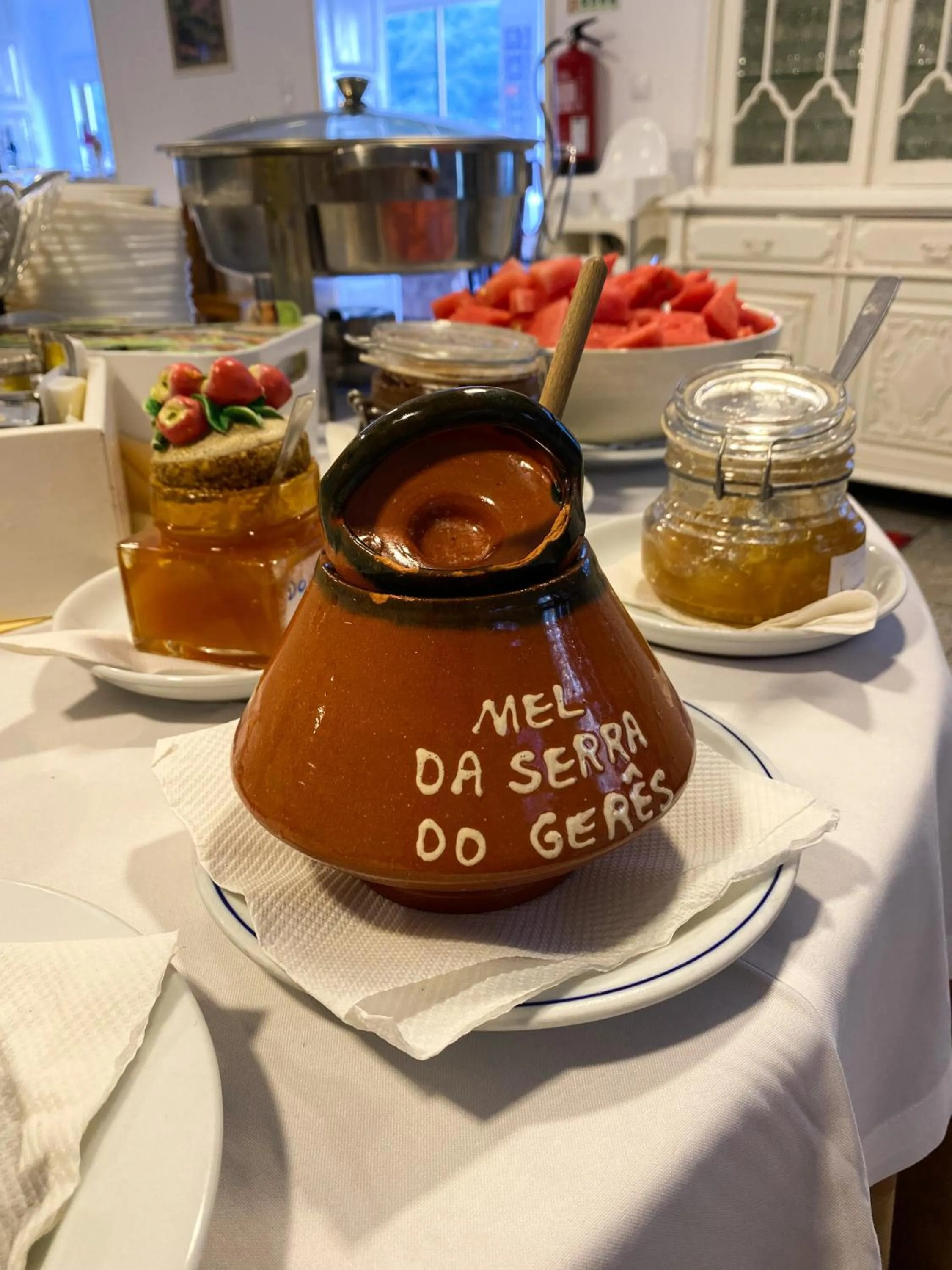 Breakfast in Adelaide Hotel