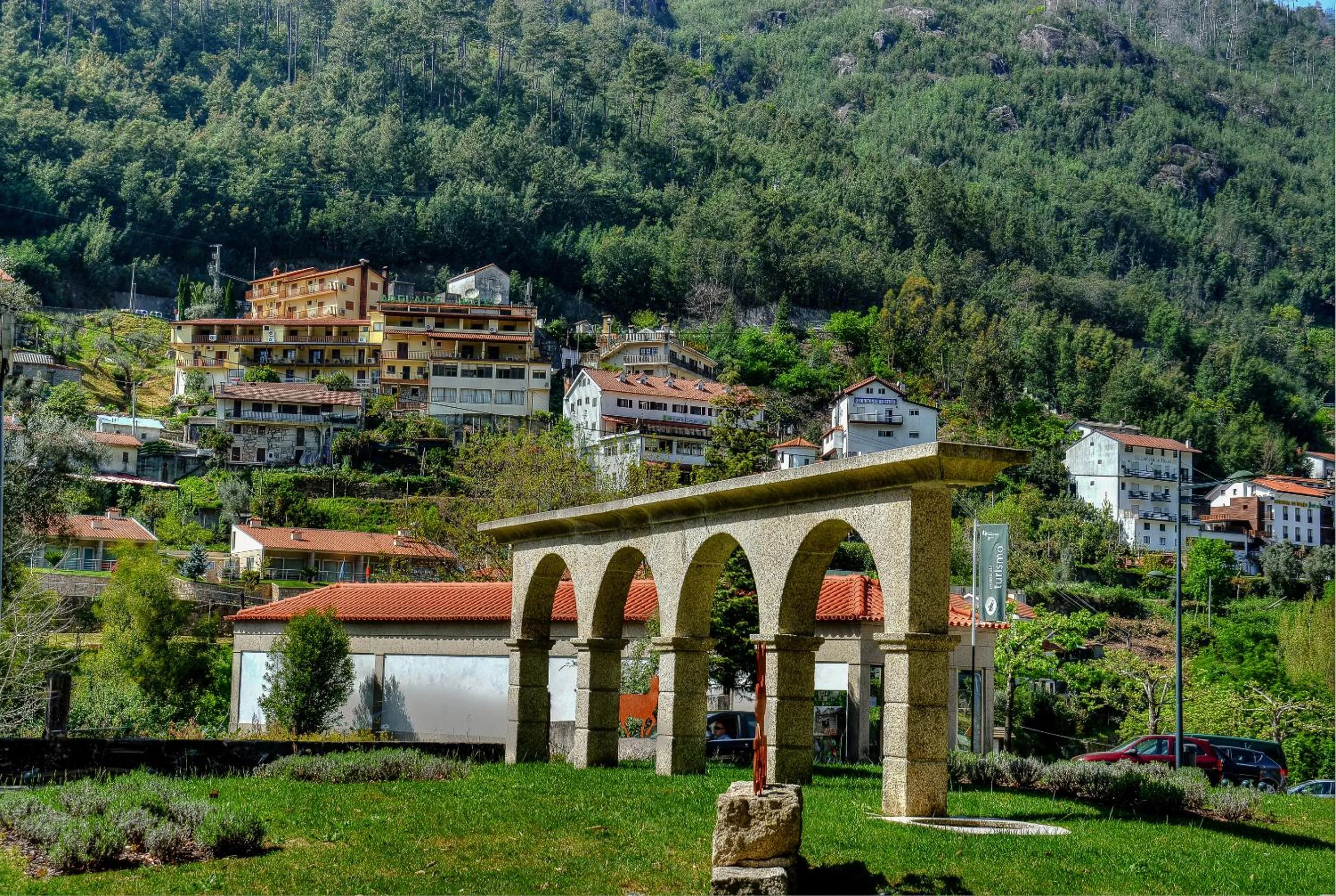 Facade/entrance in Adelaide Hotel