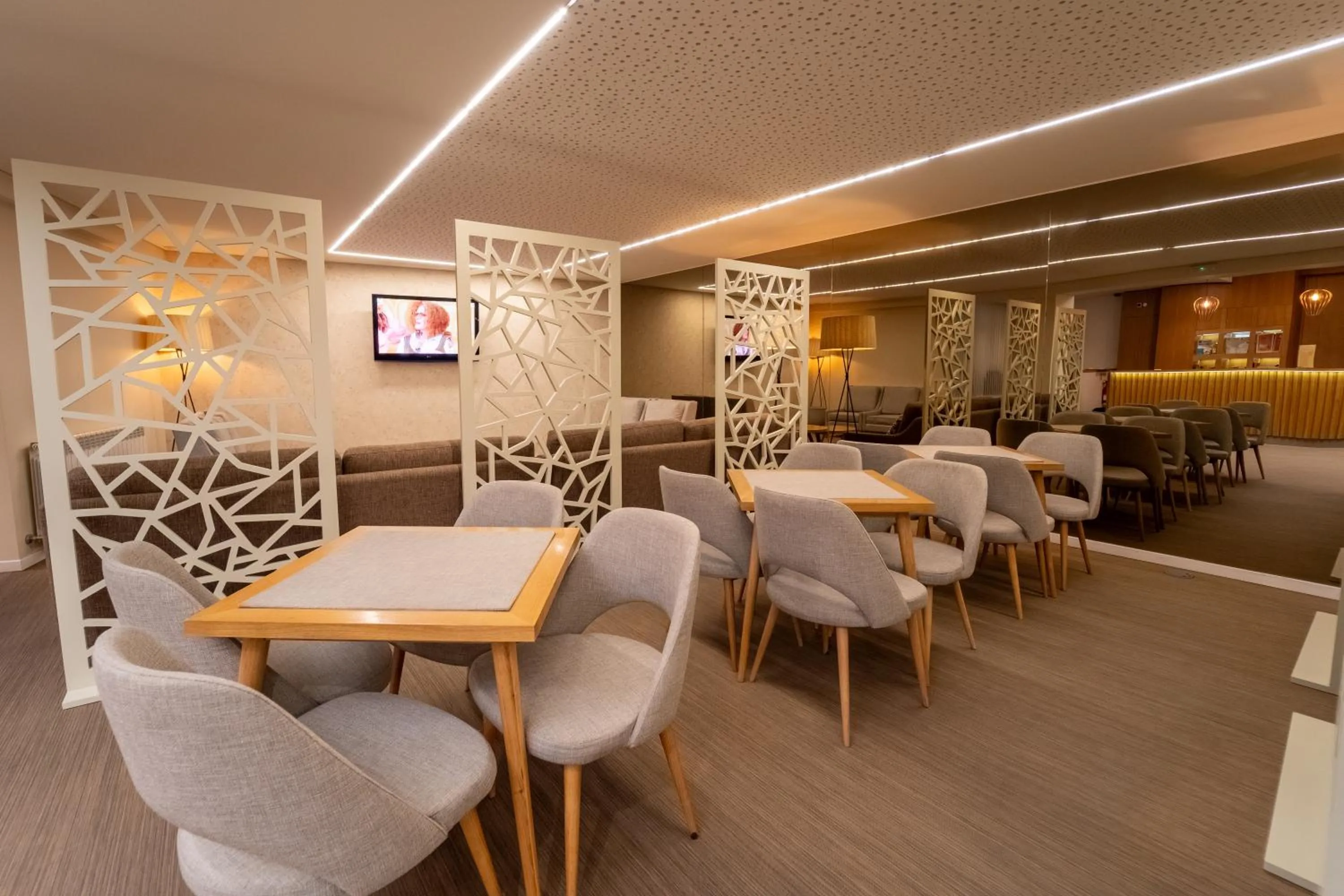 Property building in Adelaide Hotel