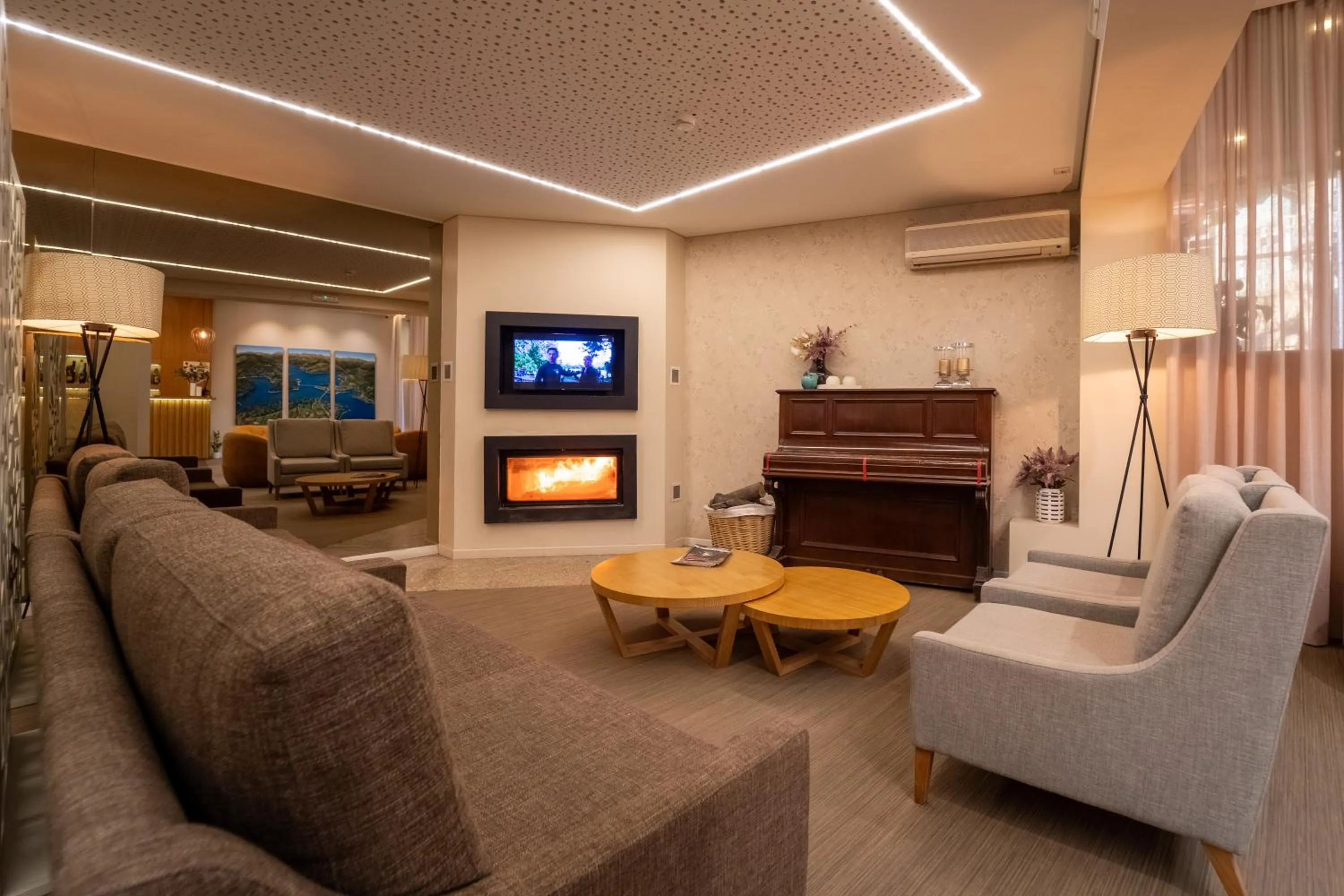 Property building in Adelaide Hotel