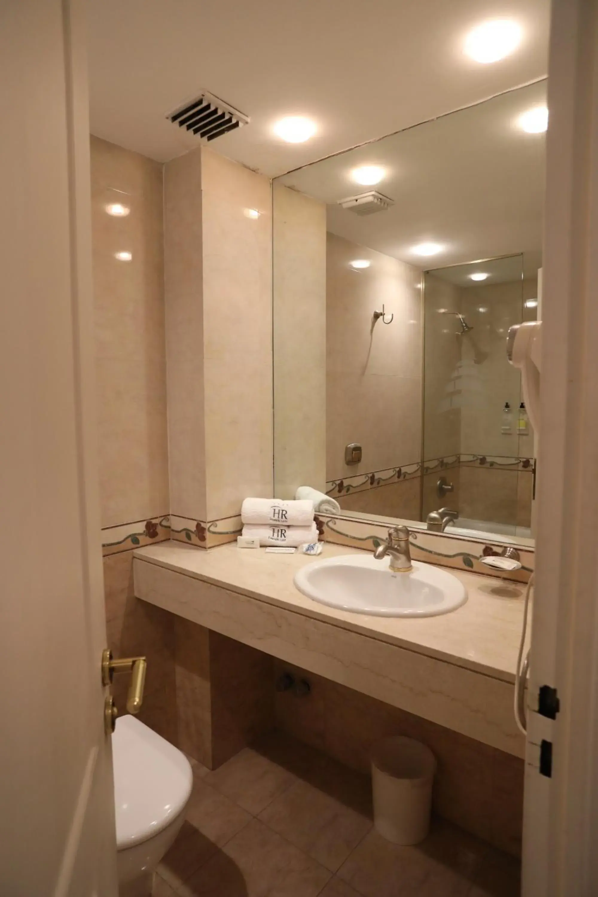 Standard Double Room in HR Esmeralda Luxor Standard Double Room in HR Esmeralda Luxor