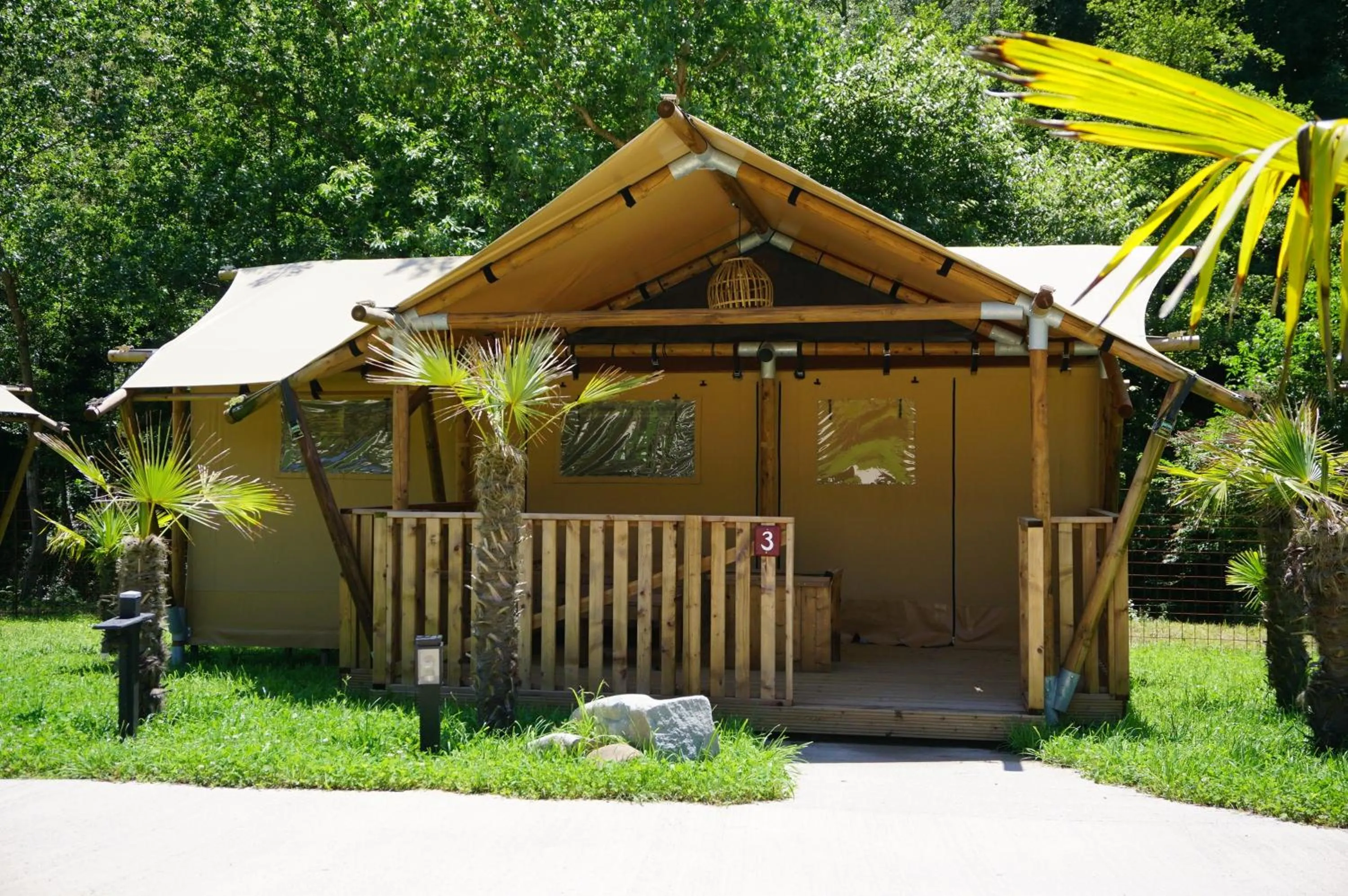 Property building in Glamping Can Bora Lodges