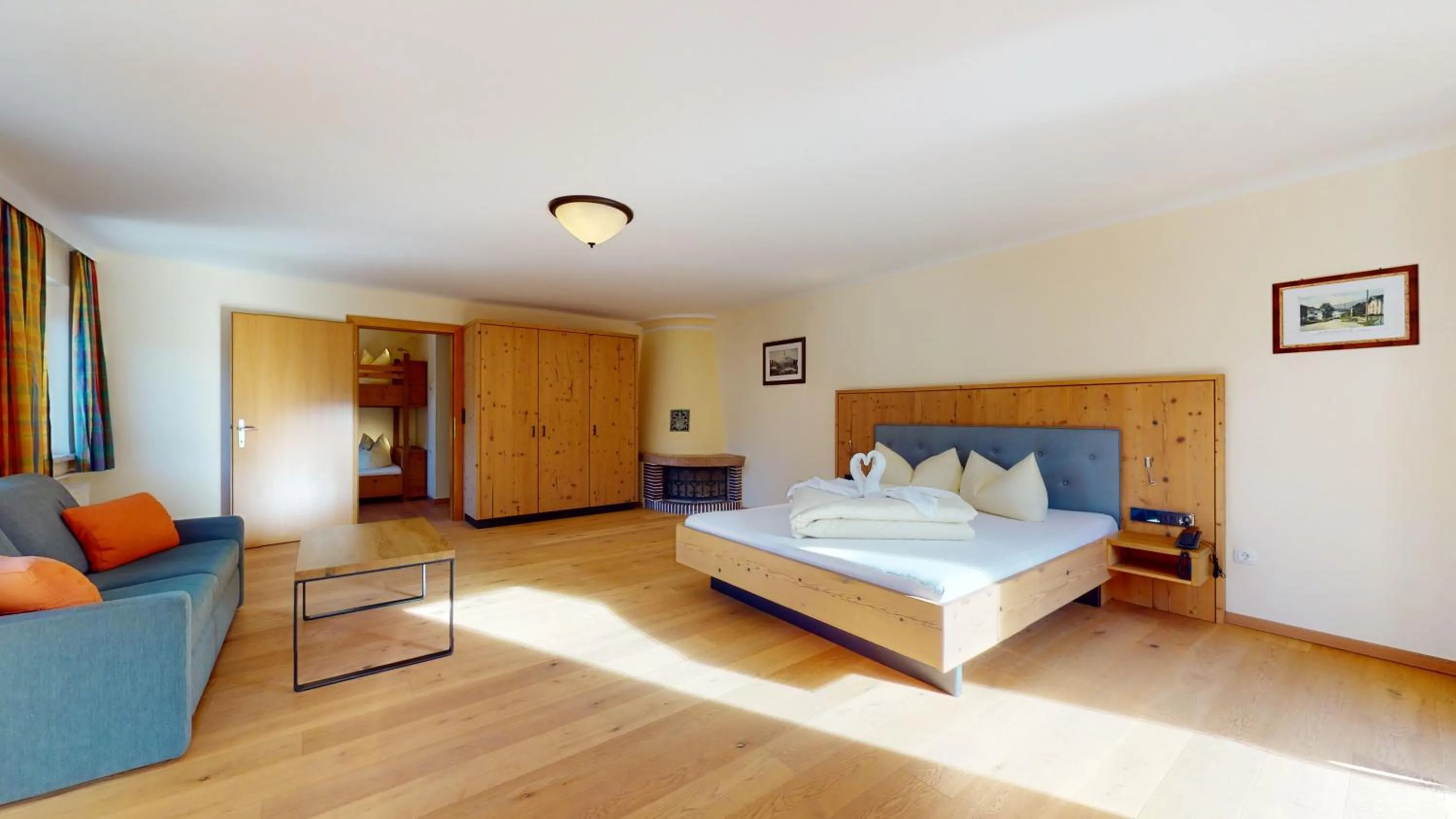 Bed in Hotel Daxer