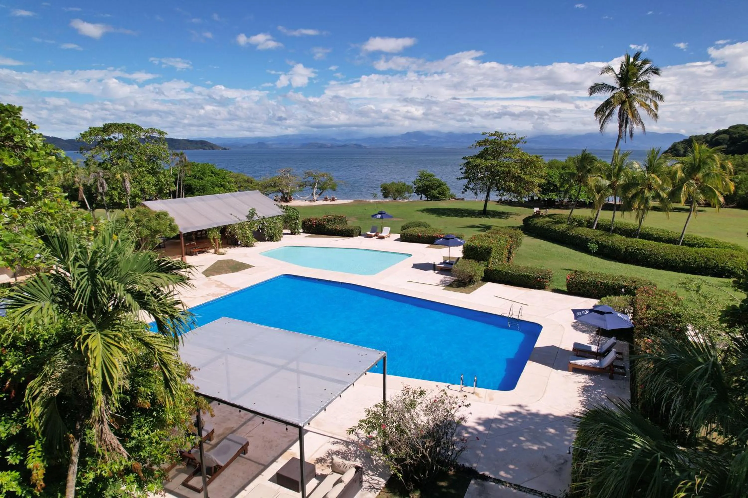 Swimming pool in OPacifico Hotel Boutique