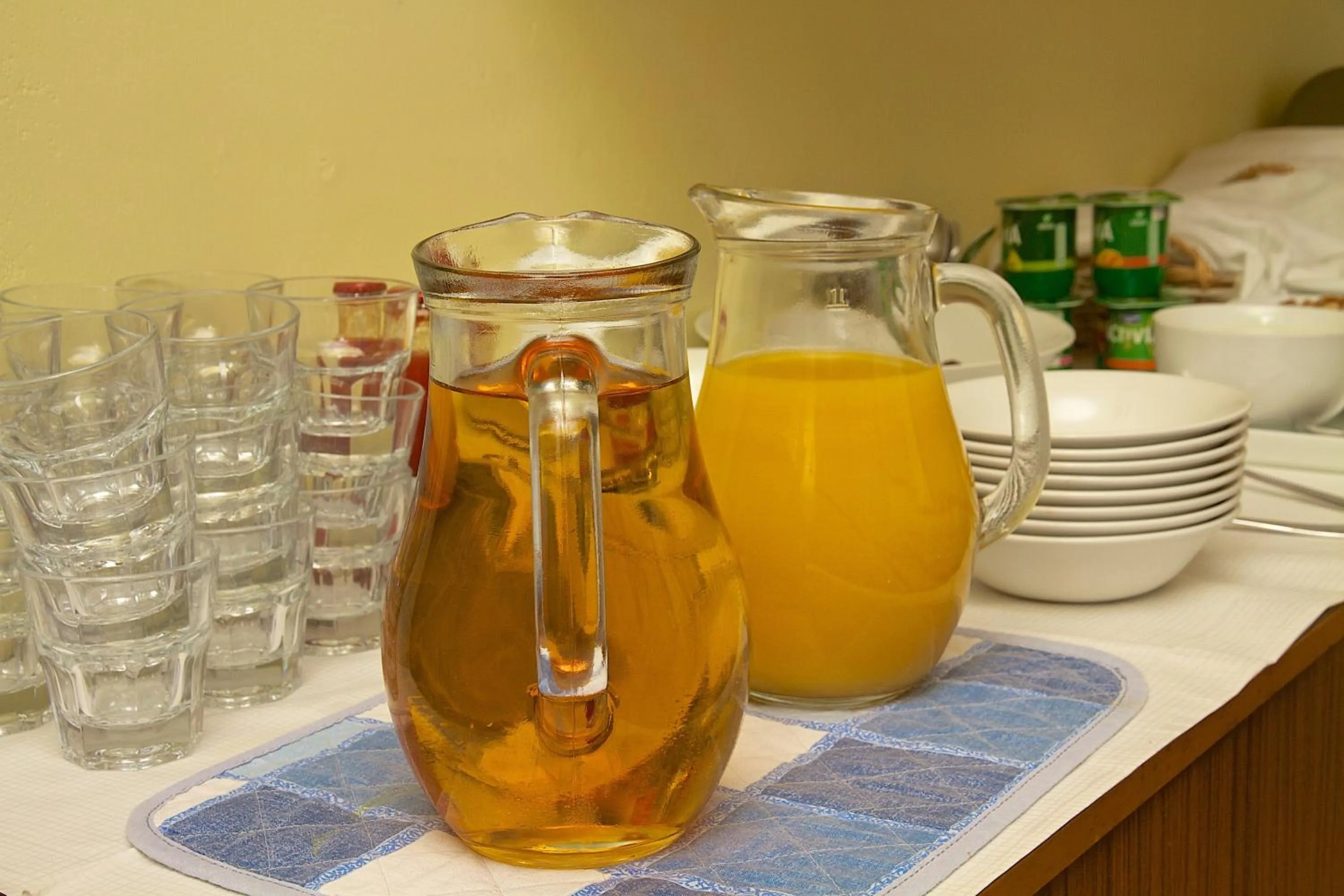 Restaurant/places to eat in Palm Court