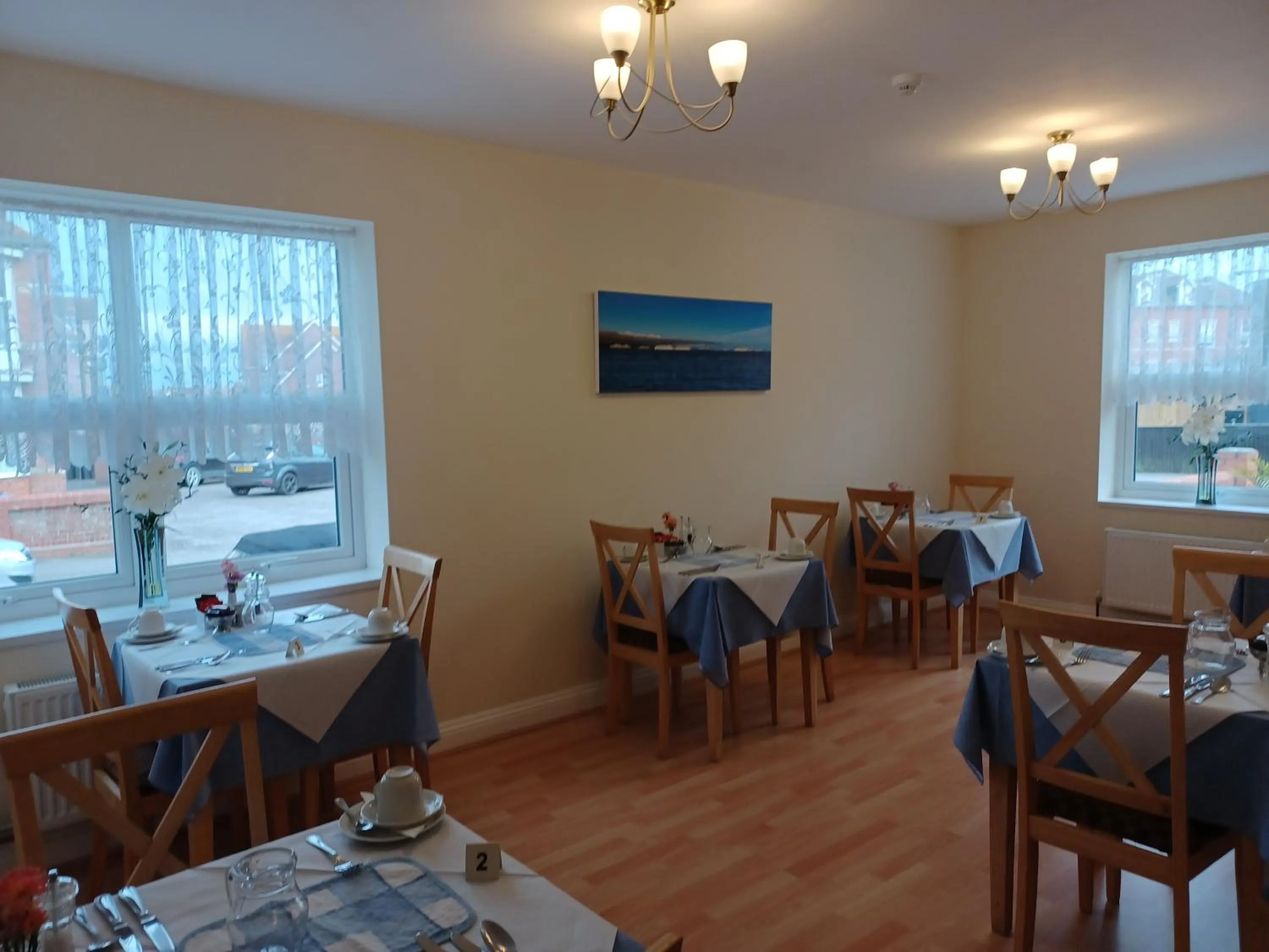 Restaurant/places to eat in Palm Court