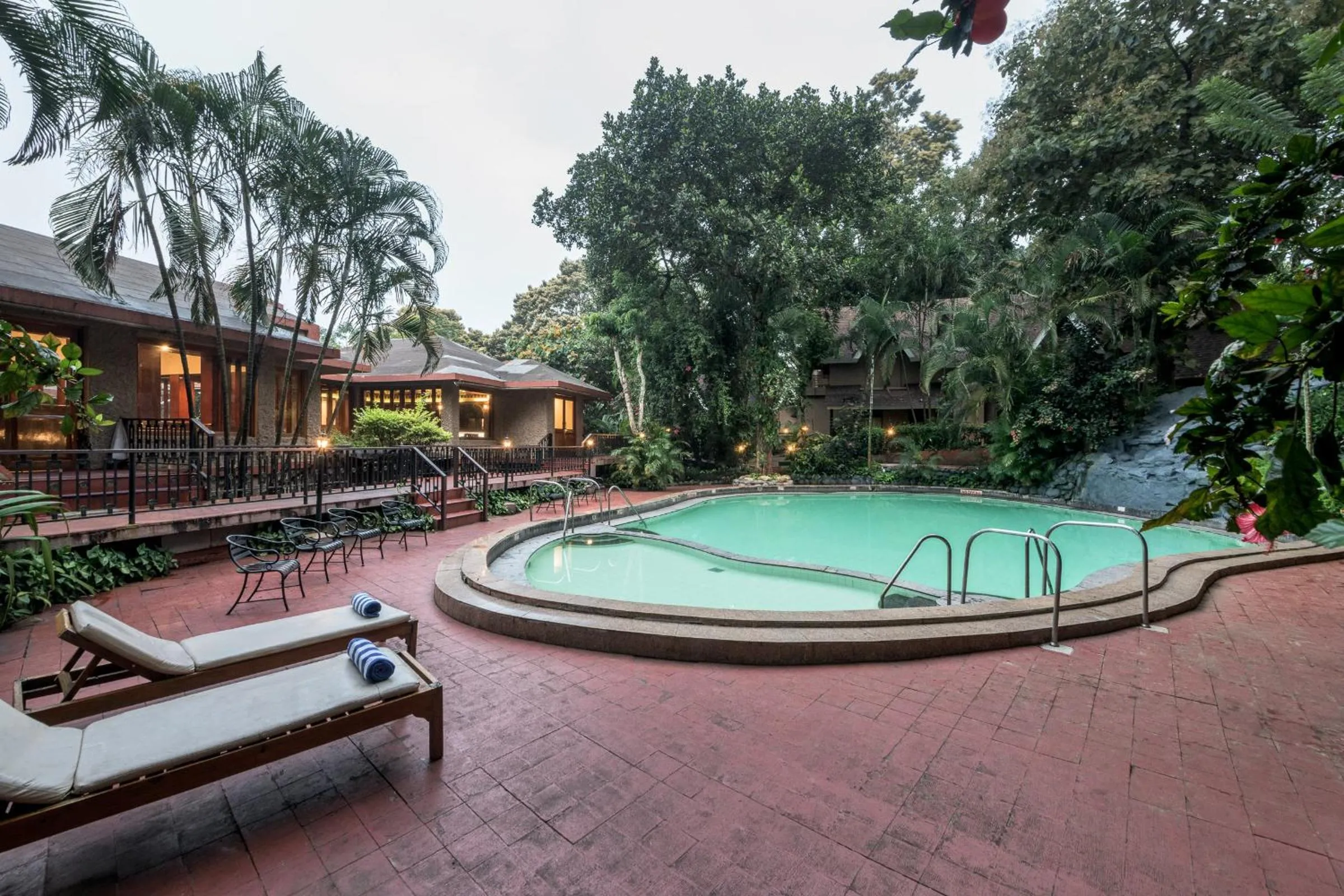 Swimming pool in Club Mahindra Thekkady