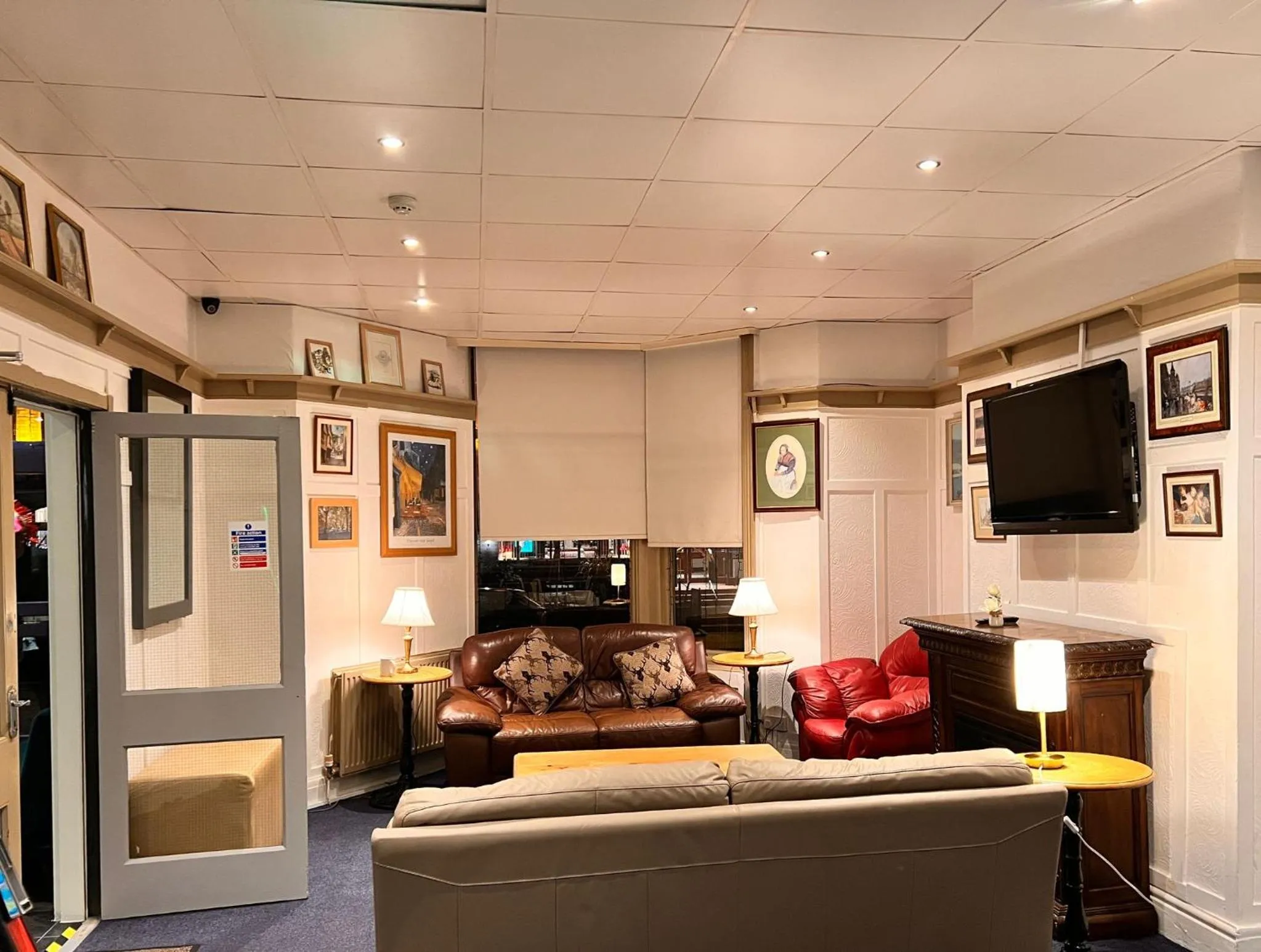Living room in The Albert Inn Hotel Blackpool