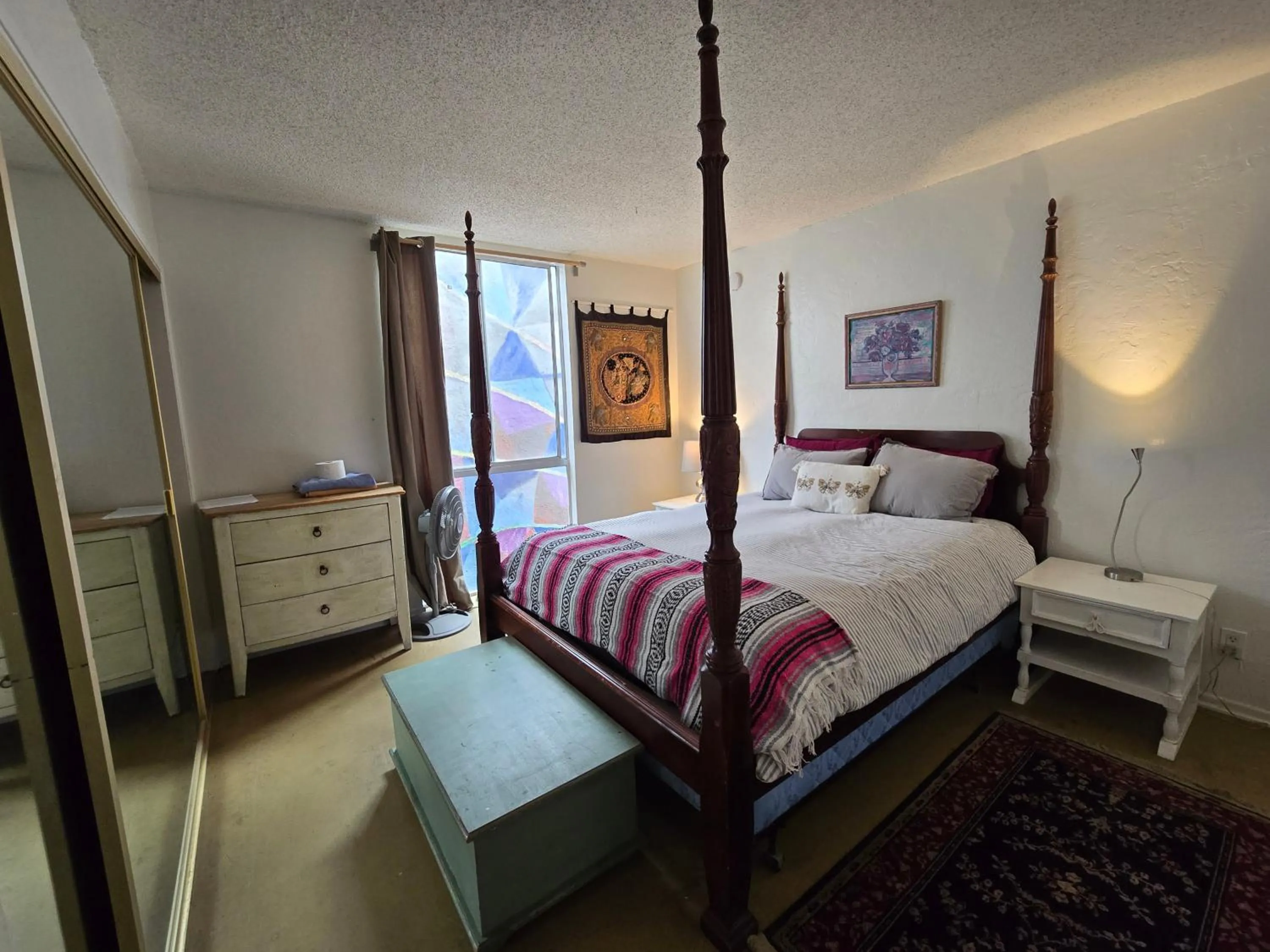 Bed in Ocean Front Vortex Female Hostel private rooms Free bikes