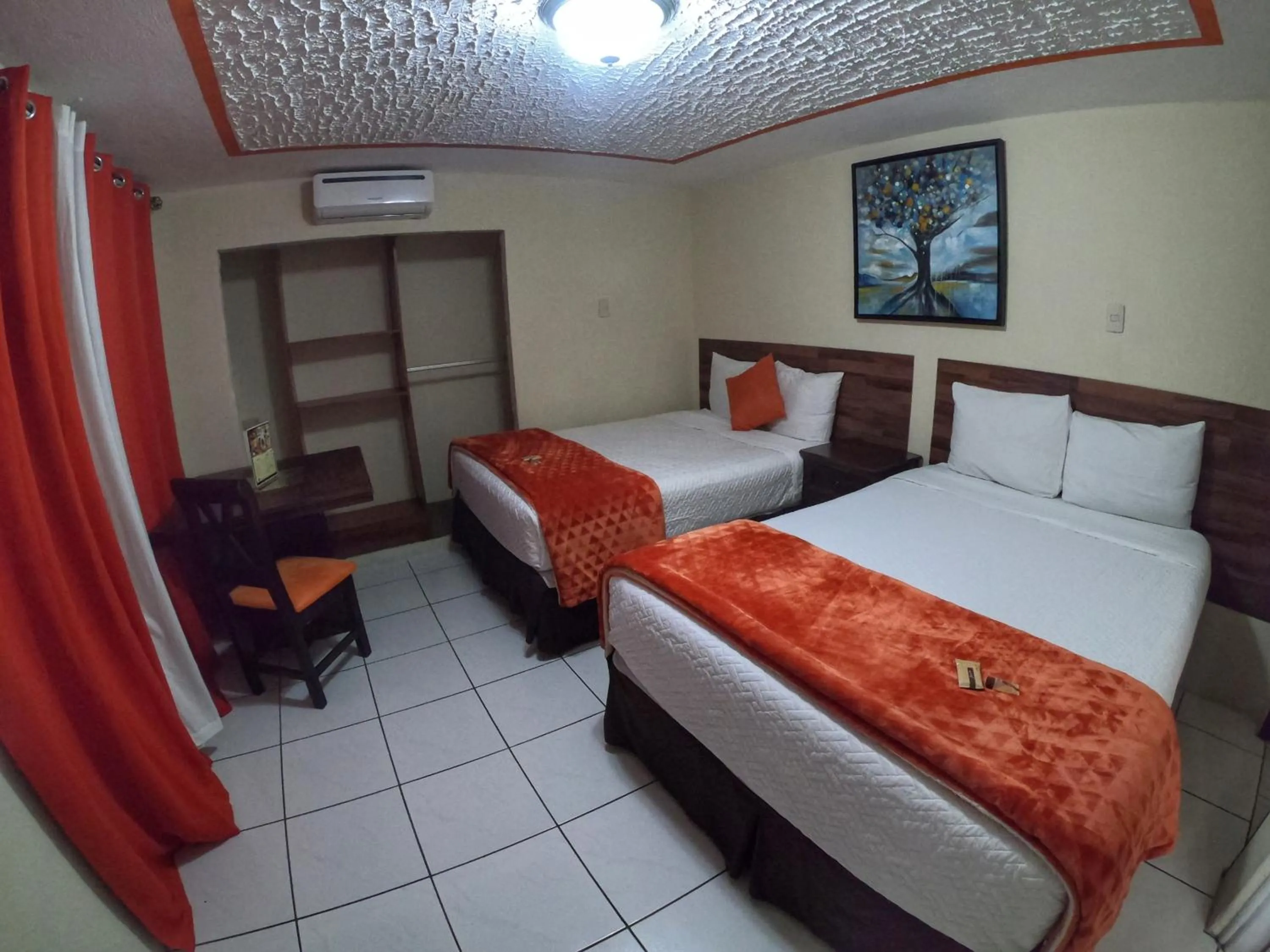 Double Room with Private Bathroom in Hotel Don Felipe