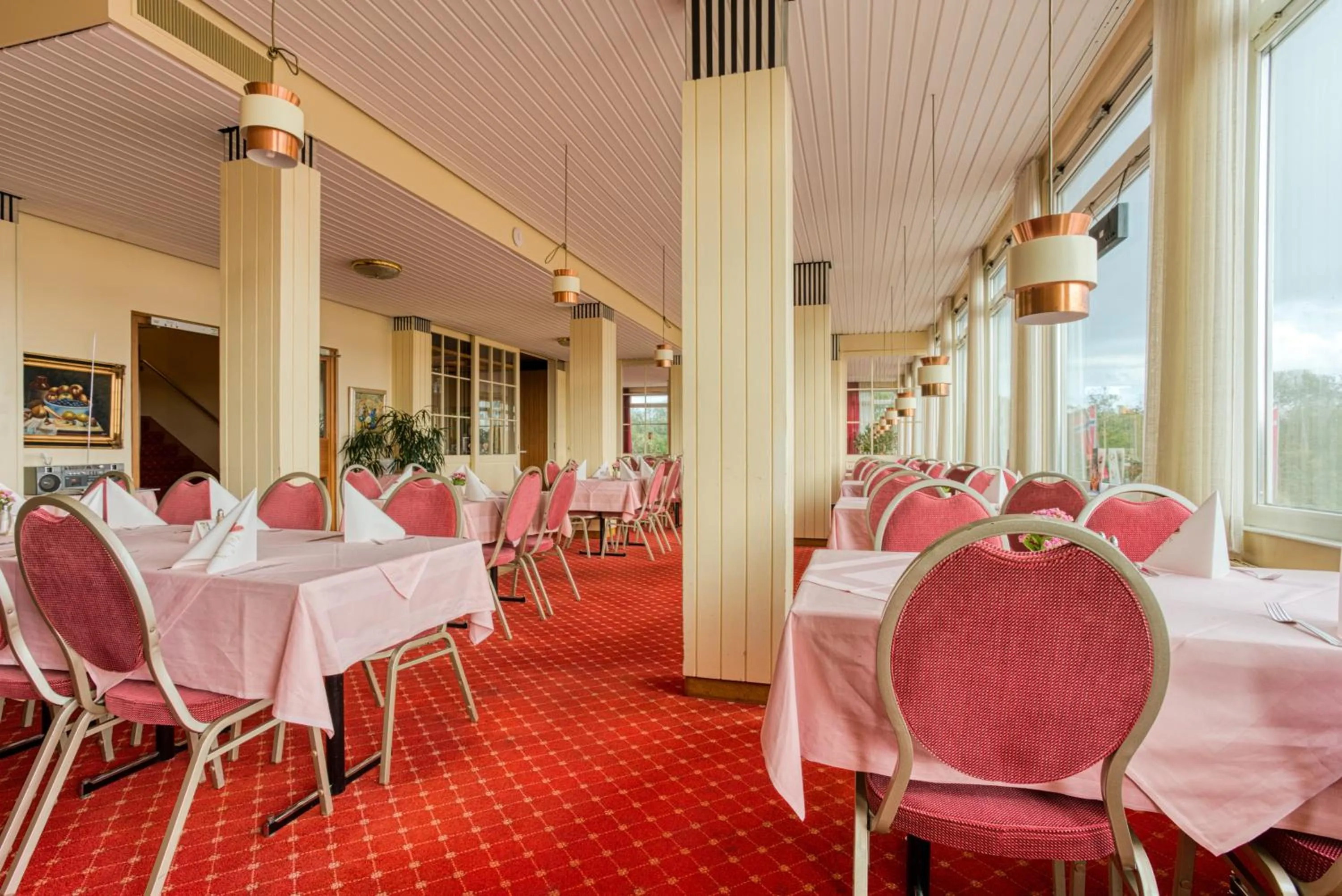 Restaurant/places to eat in FF&E Hotel Dania