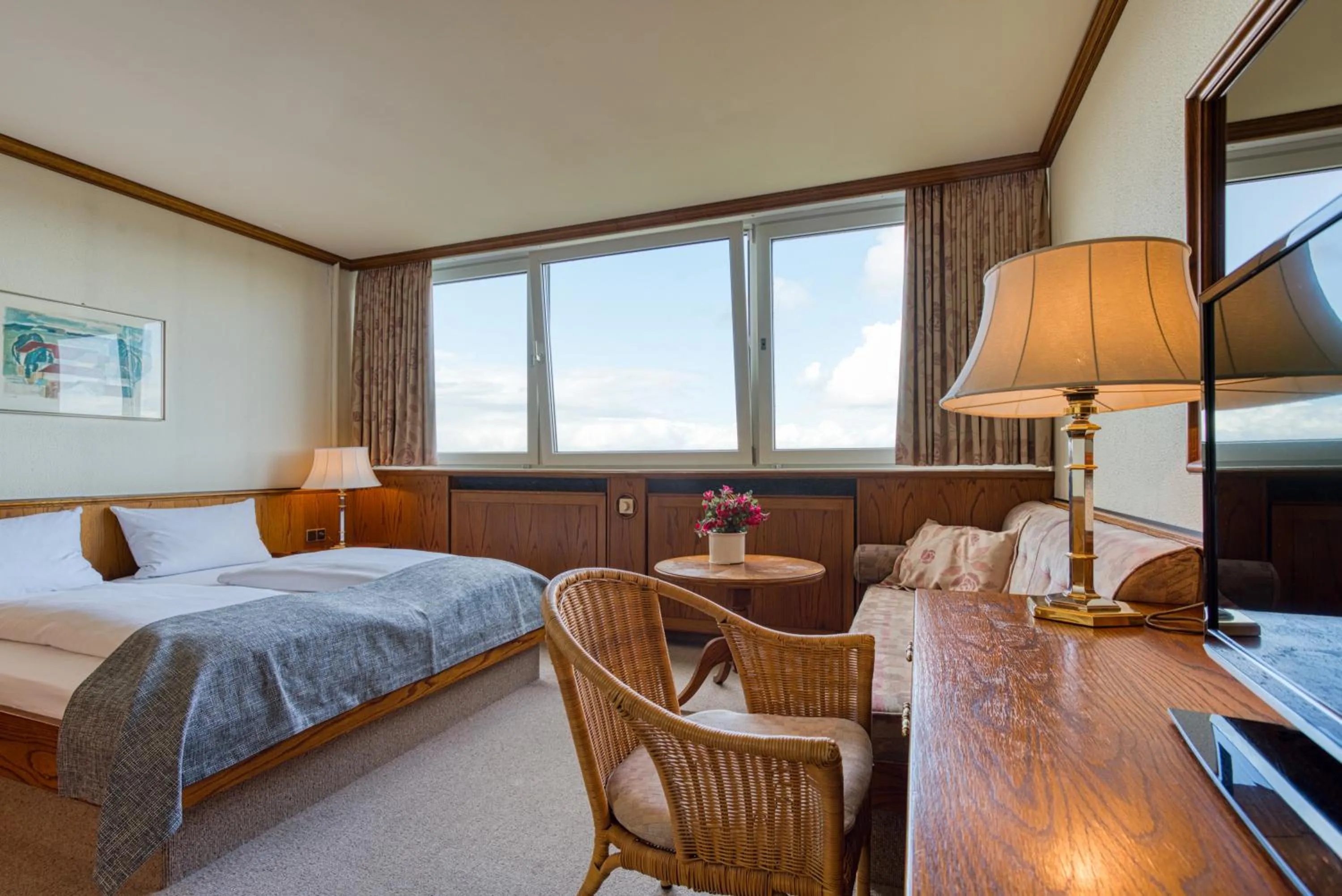 Photo of the whole room, Bed in FF&E Hotel Dania