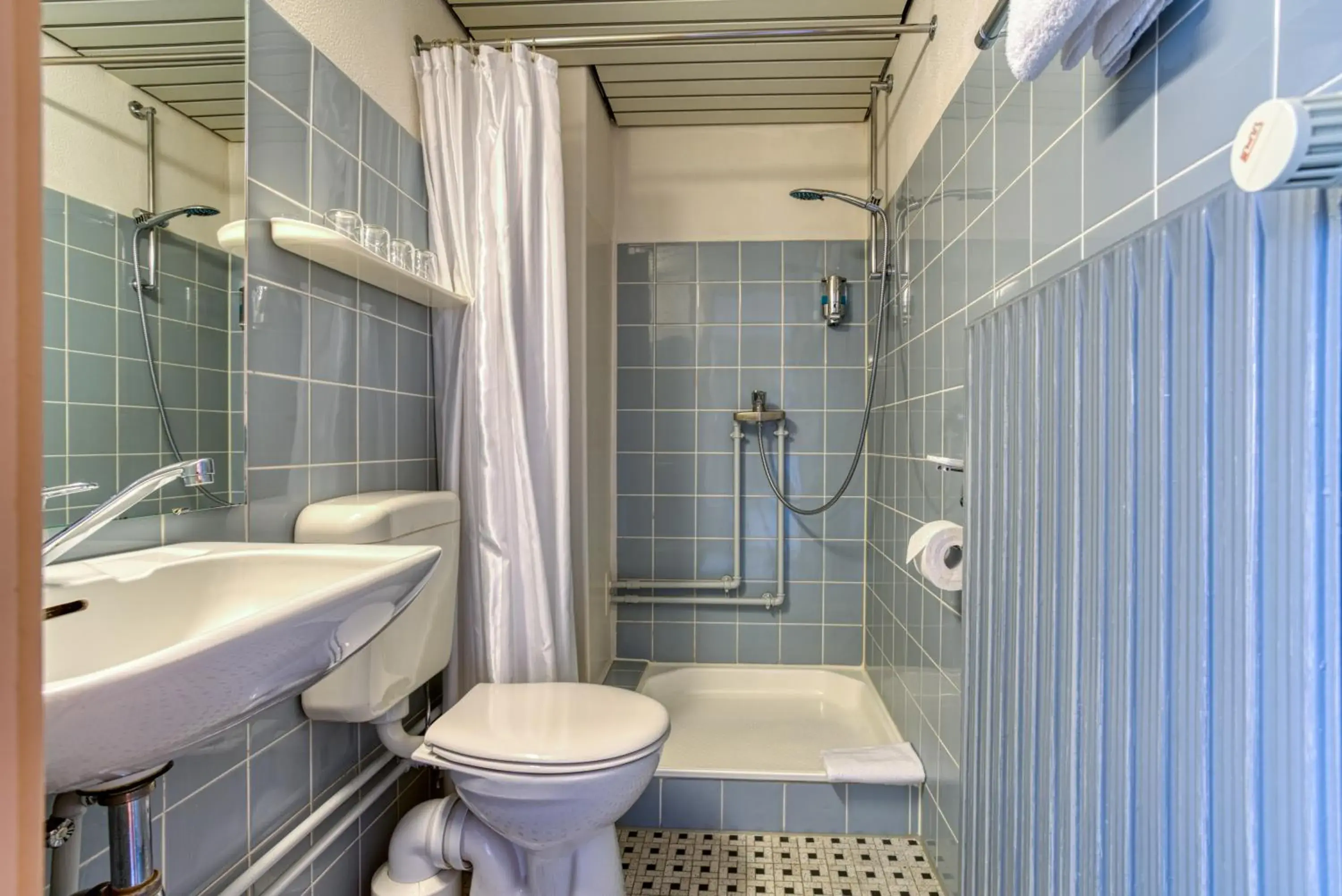 Bathroom in FF&E Hotel Dania Bathroom in FF&E Hotel Dania