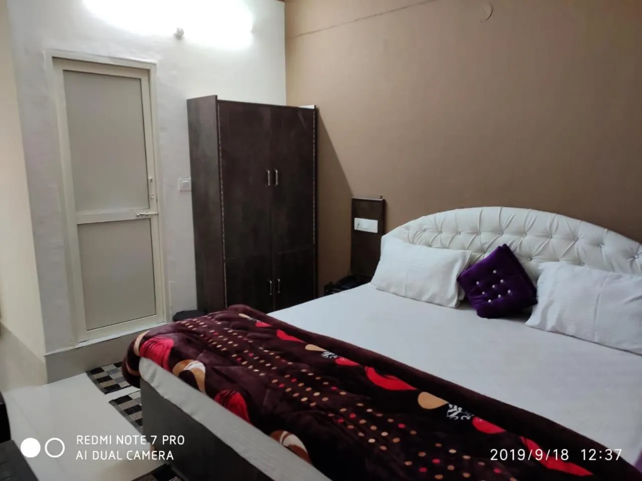 THE HIMALAYAS GUEST HOUSE