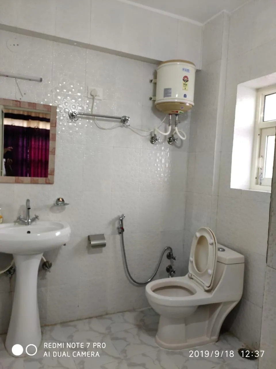 THE HIMALAYAS GUEST HOUSE