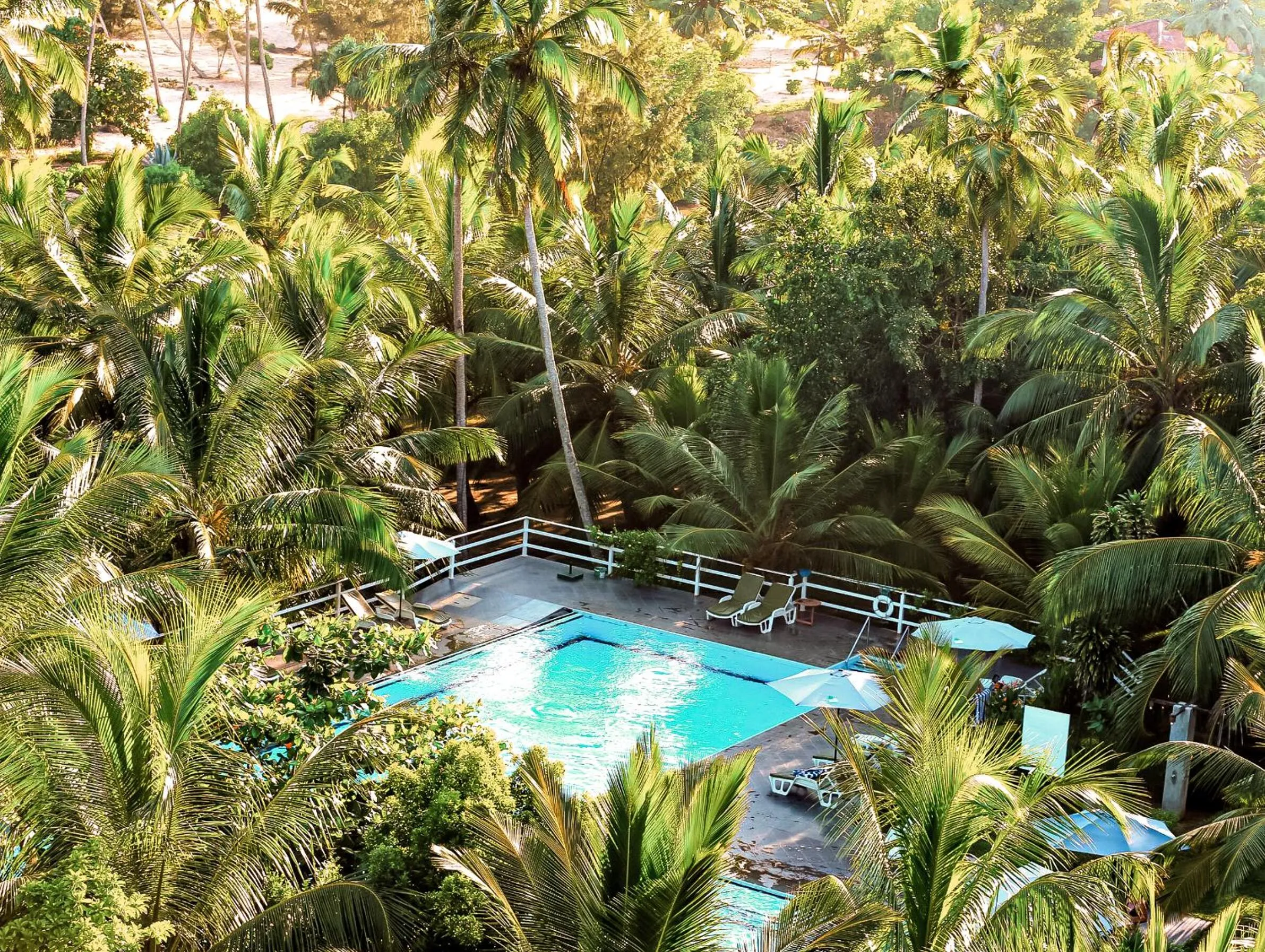 Swimming pool in Lagoon Paradise Beach Resort