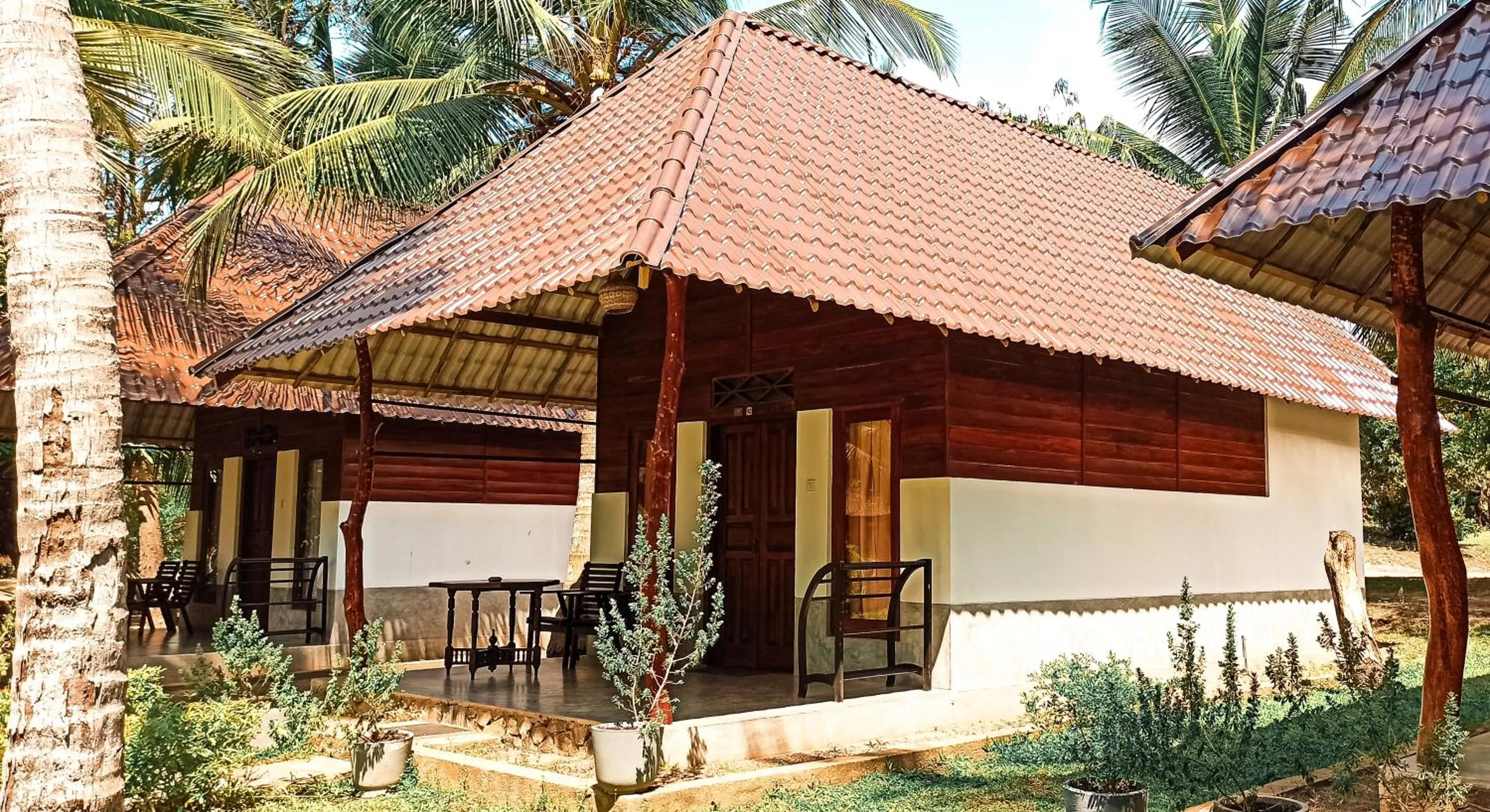 Property building in Lagoon Paradise Beach Resort