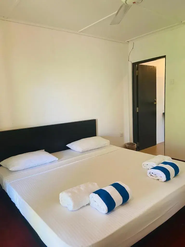 Bed in Lagoon Paradise Beach Resort Bed in Lagoon Paradise Beach Resort