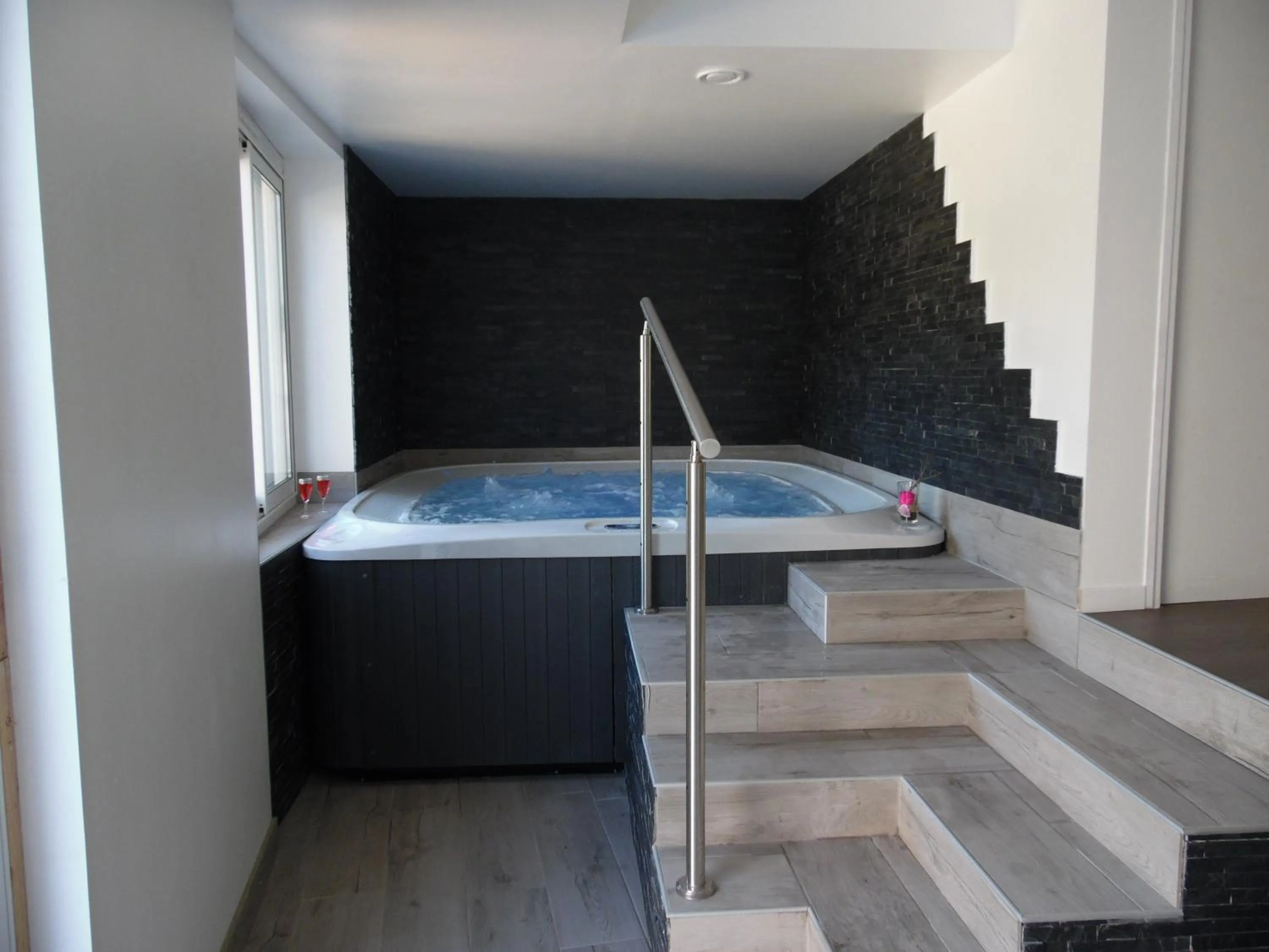 Hot Tub in Chante Grelet