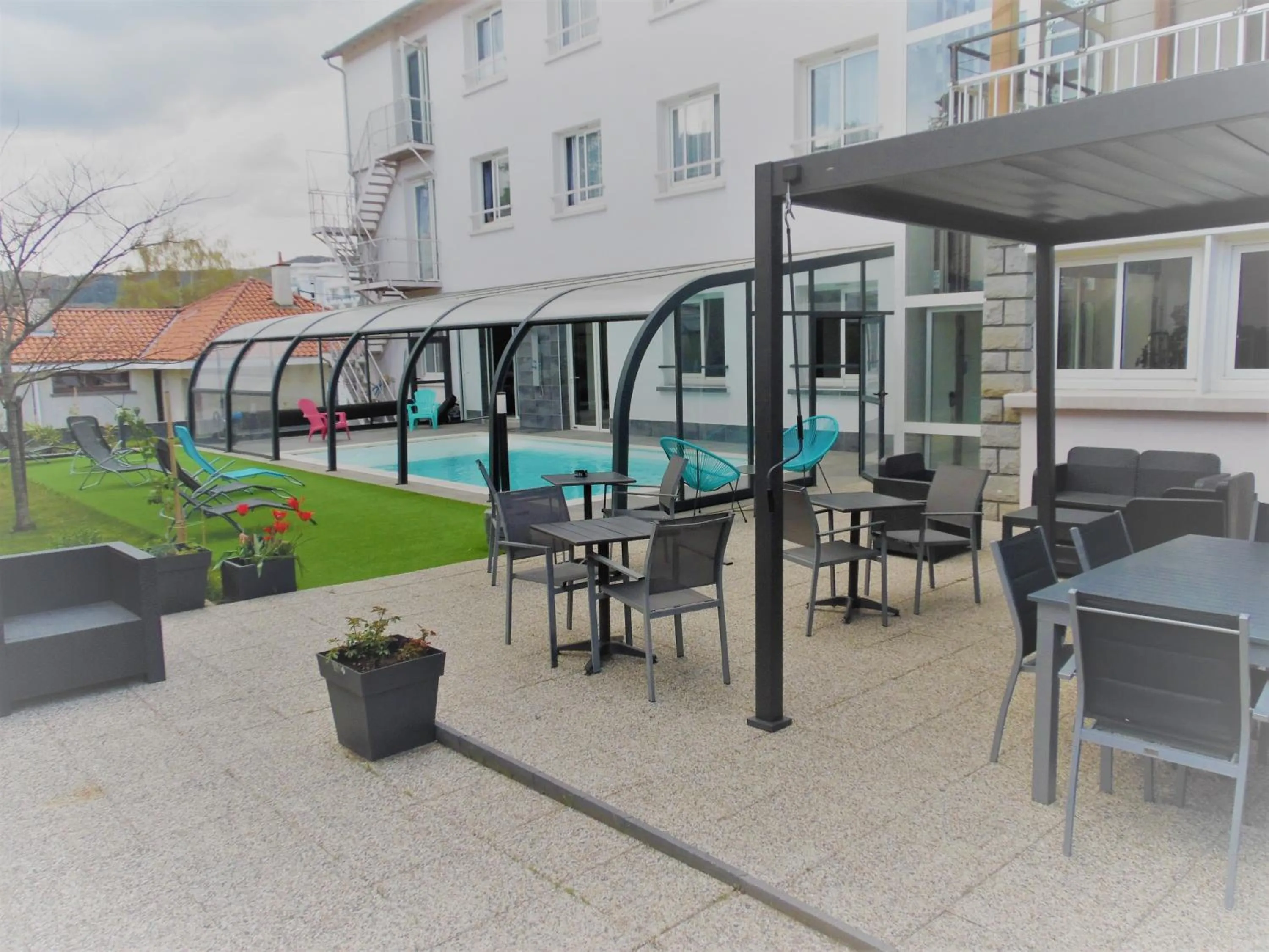 Swimming pool in Chante Grelet