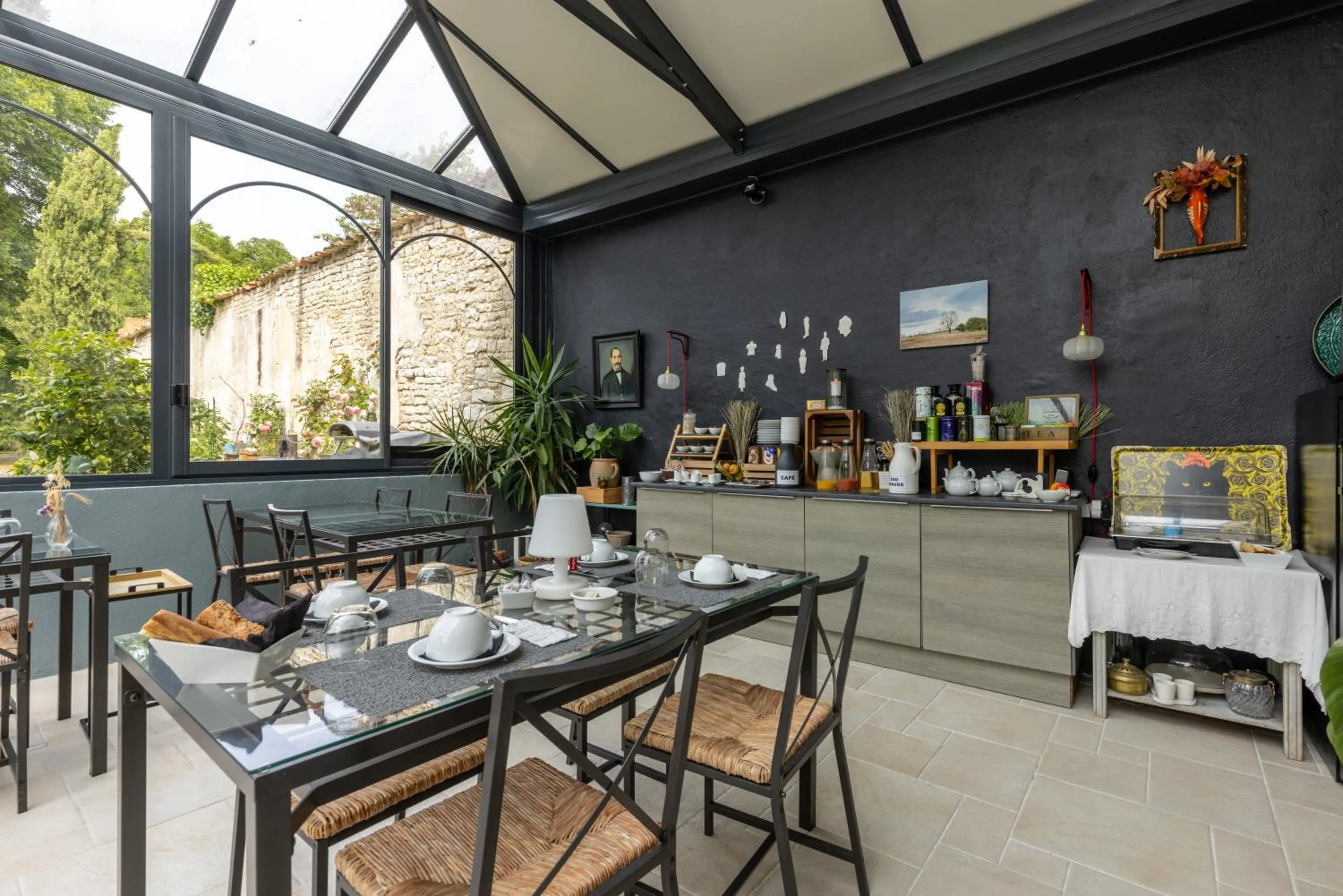 Breakfast in H de Surgères