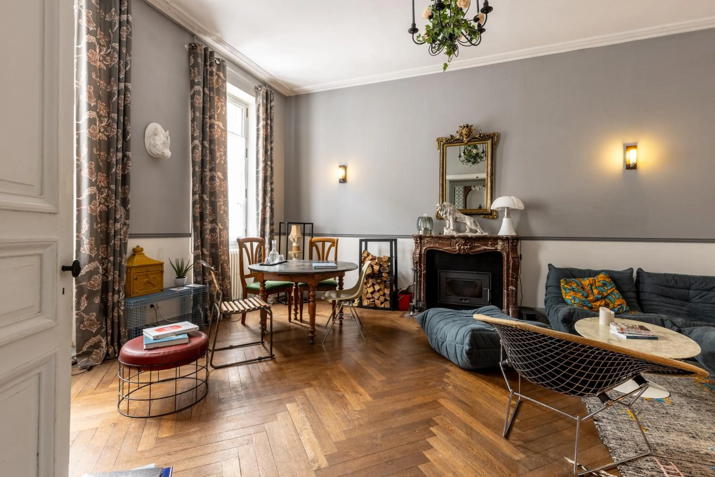 Living room in H de Surgères