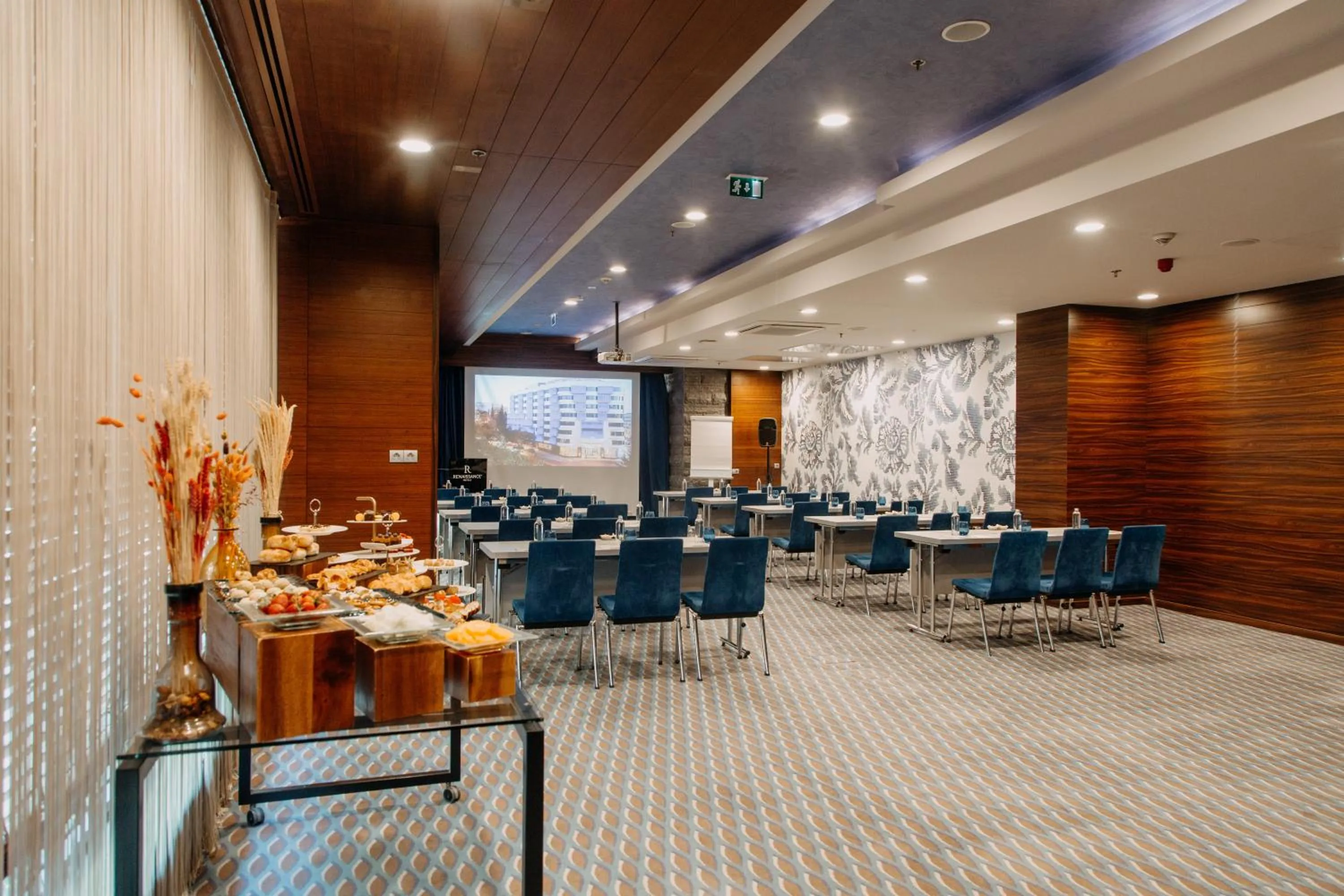 Renaissance Izmir Hotel