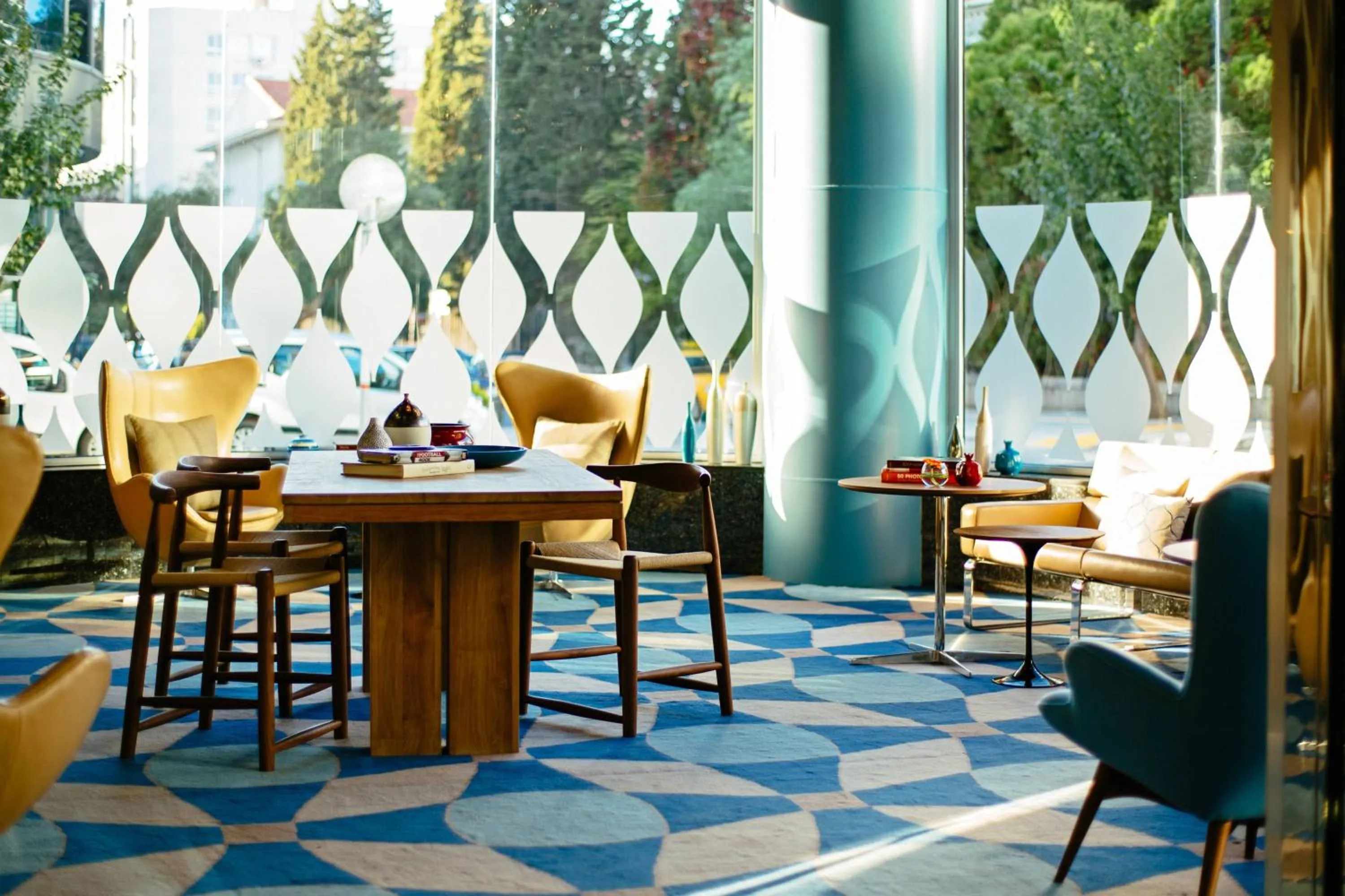 Lobby or reception in Renaissance Izmir Hotel