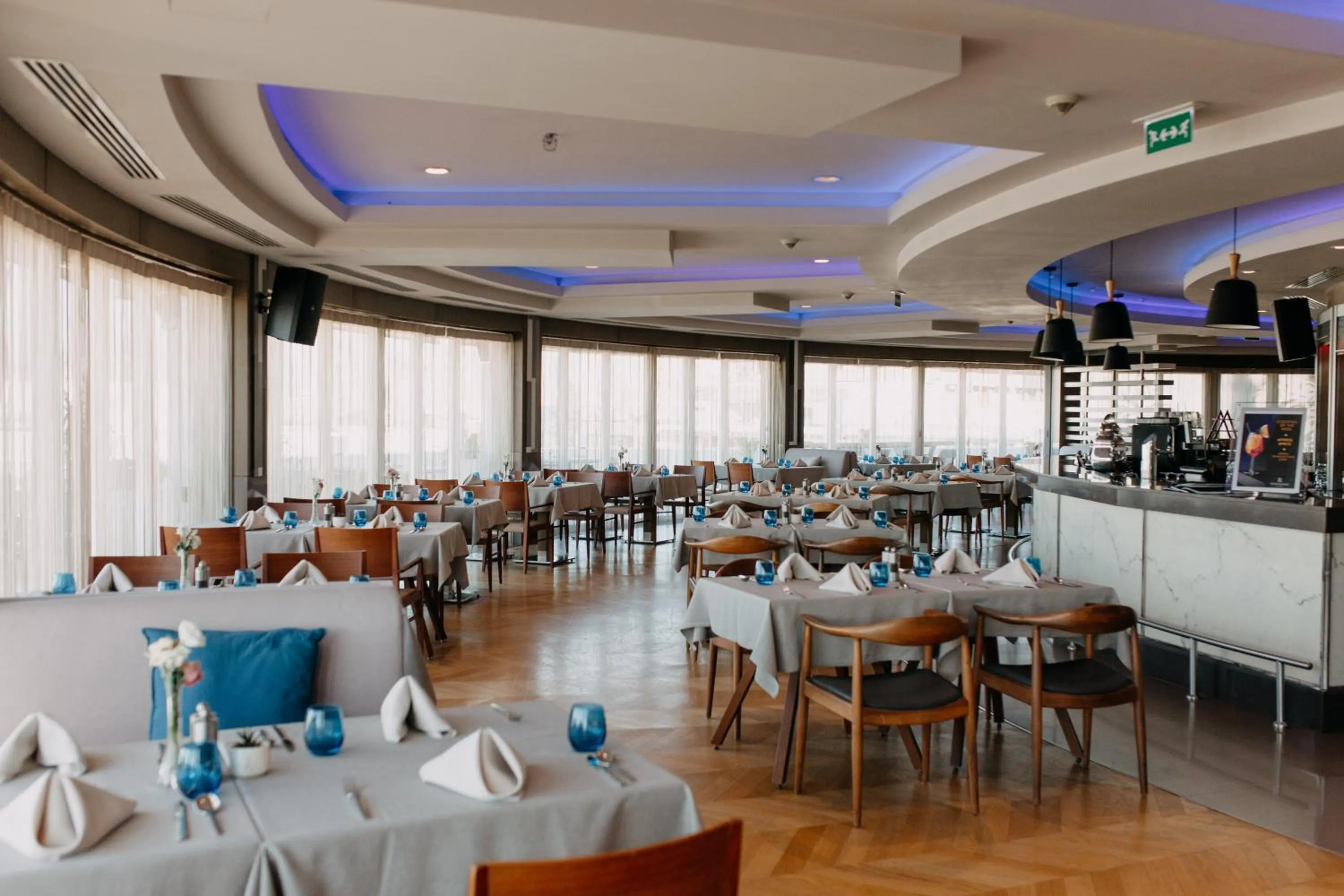 Renaissance Izmir Hotel