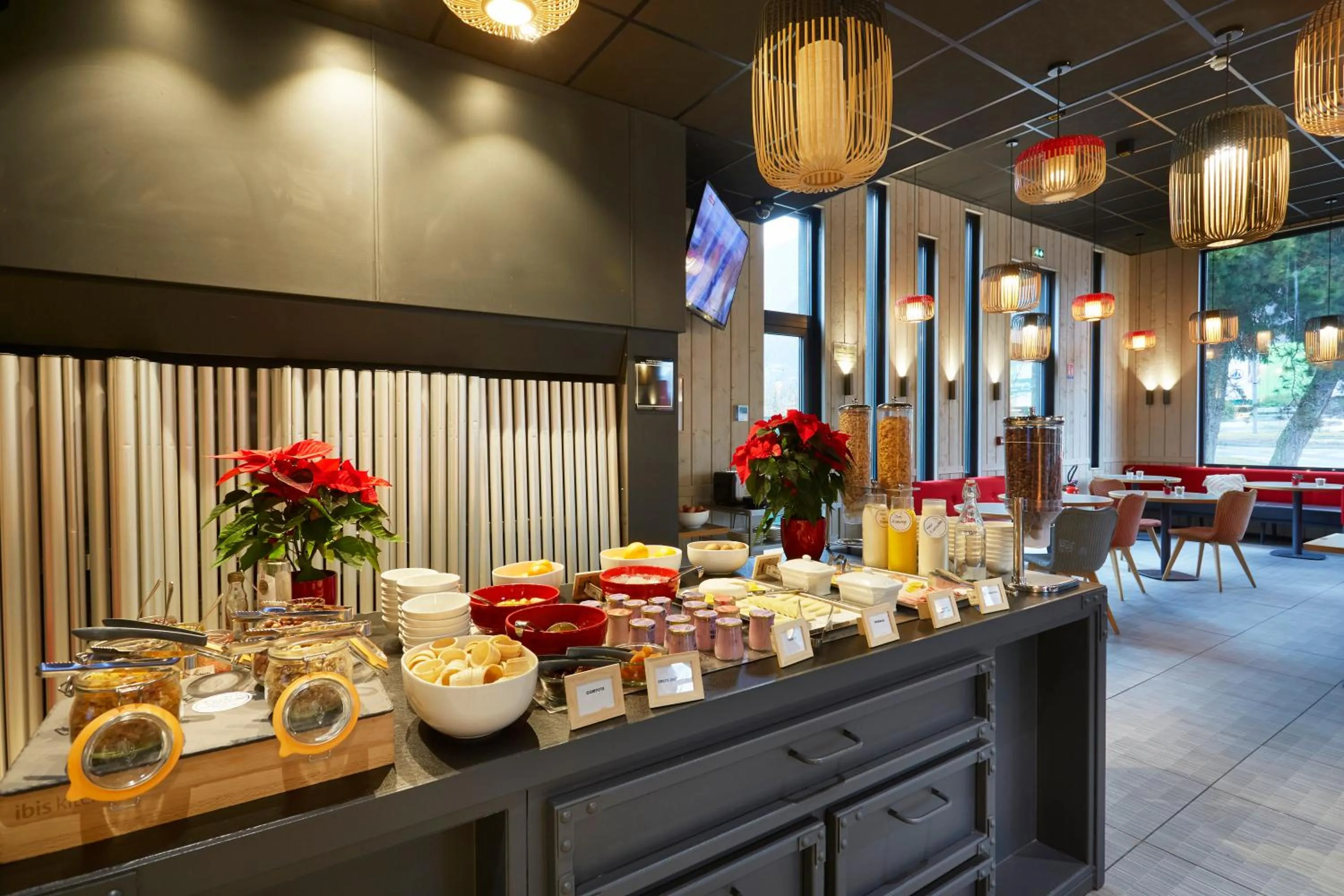 Food and drinks in Ibis Sallanches Porte du MontBlanc