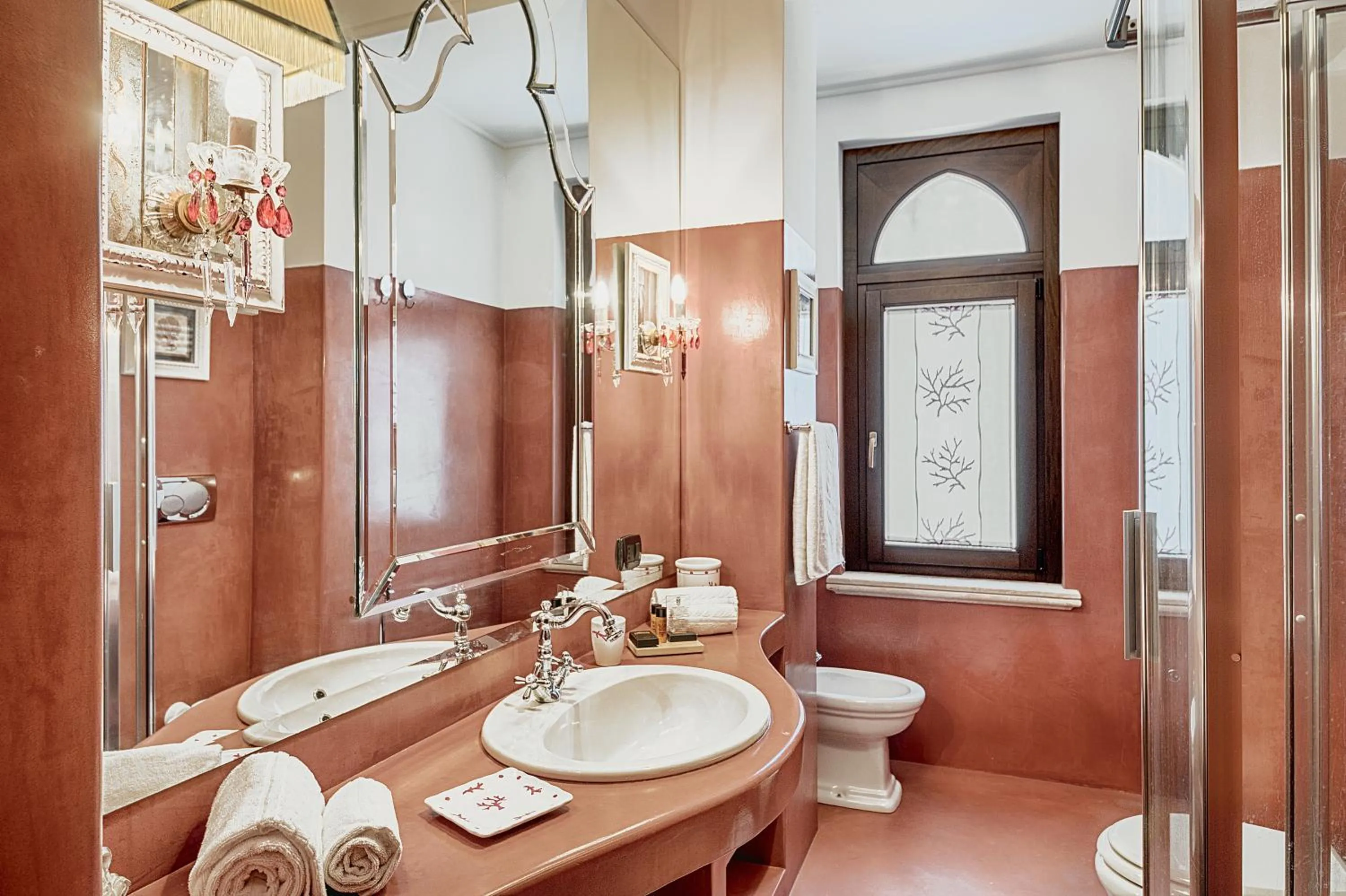 Shower in Relais 147 - Luxury b&b