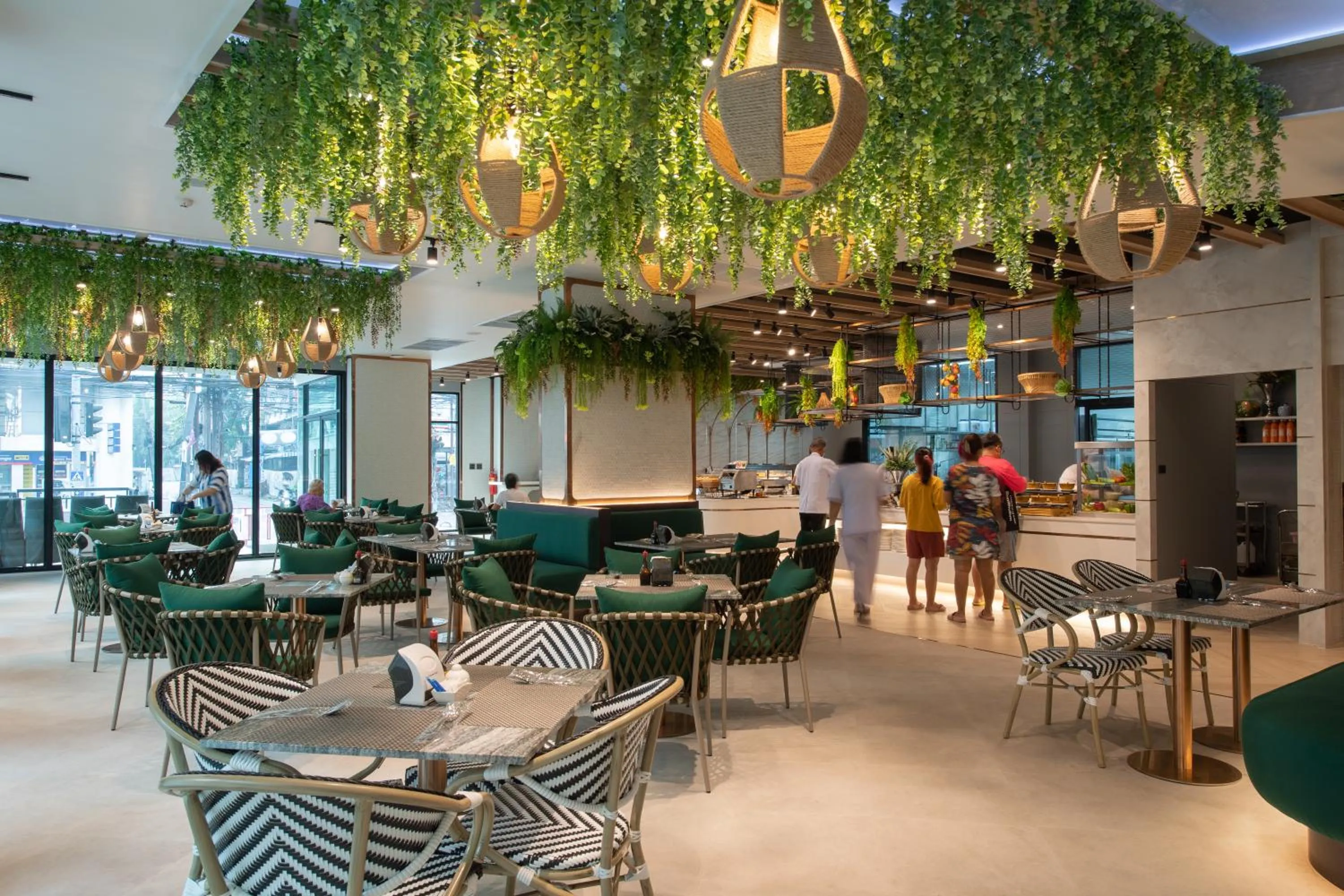 Breakfast in Pattaya Discovery Beach Hotel - SHA Extra Plus