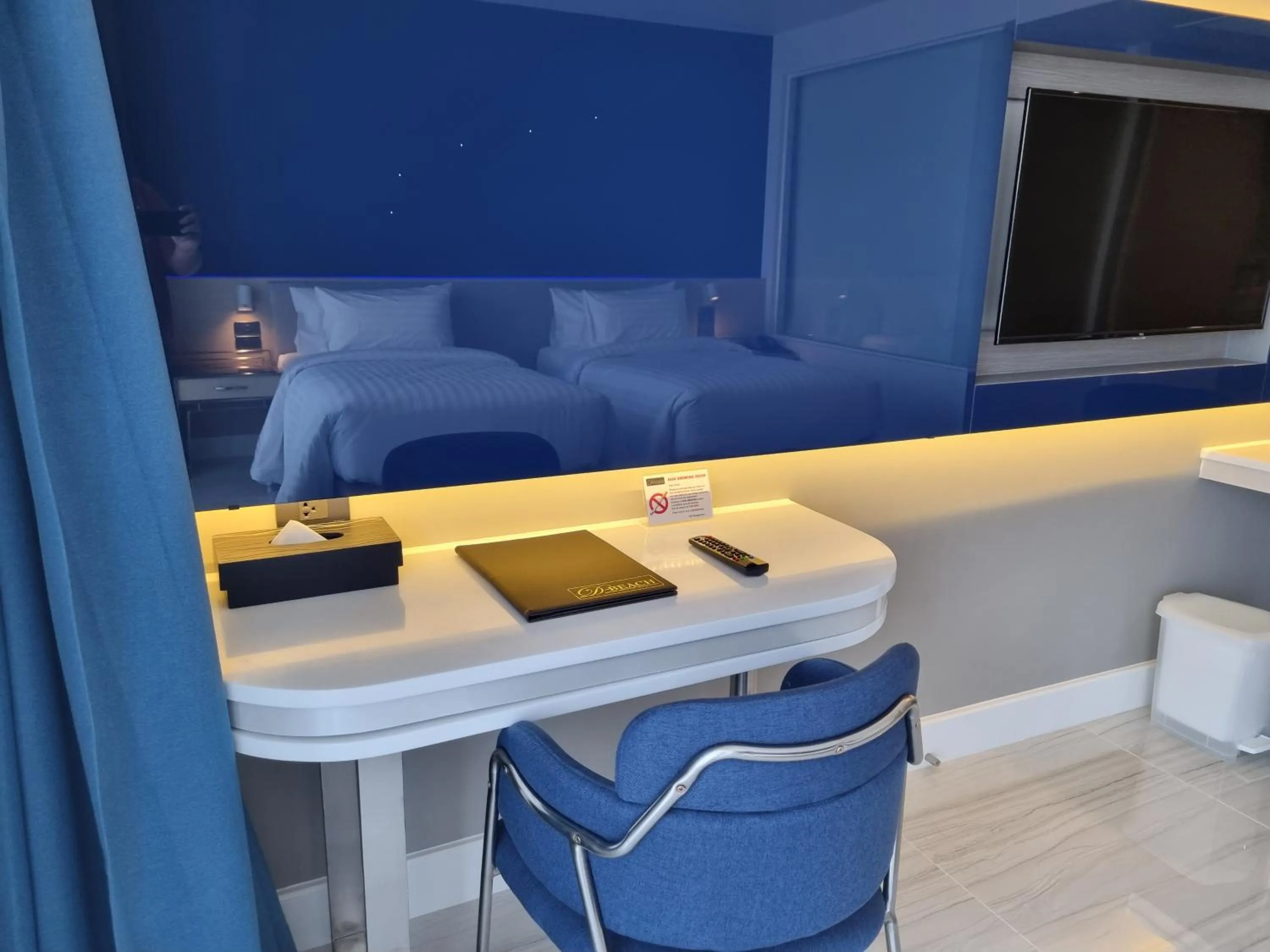 Decorative detail, Bed in Pattaya Discovery Beach Hotel - SHA Extra Plus