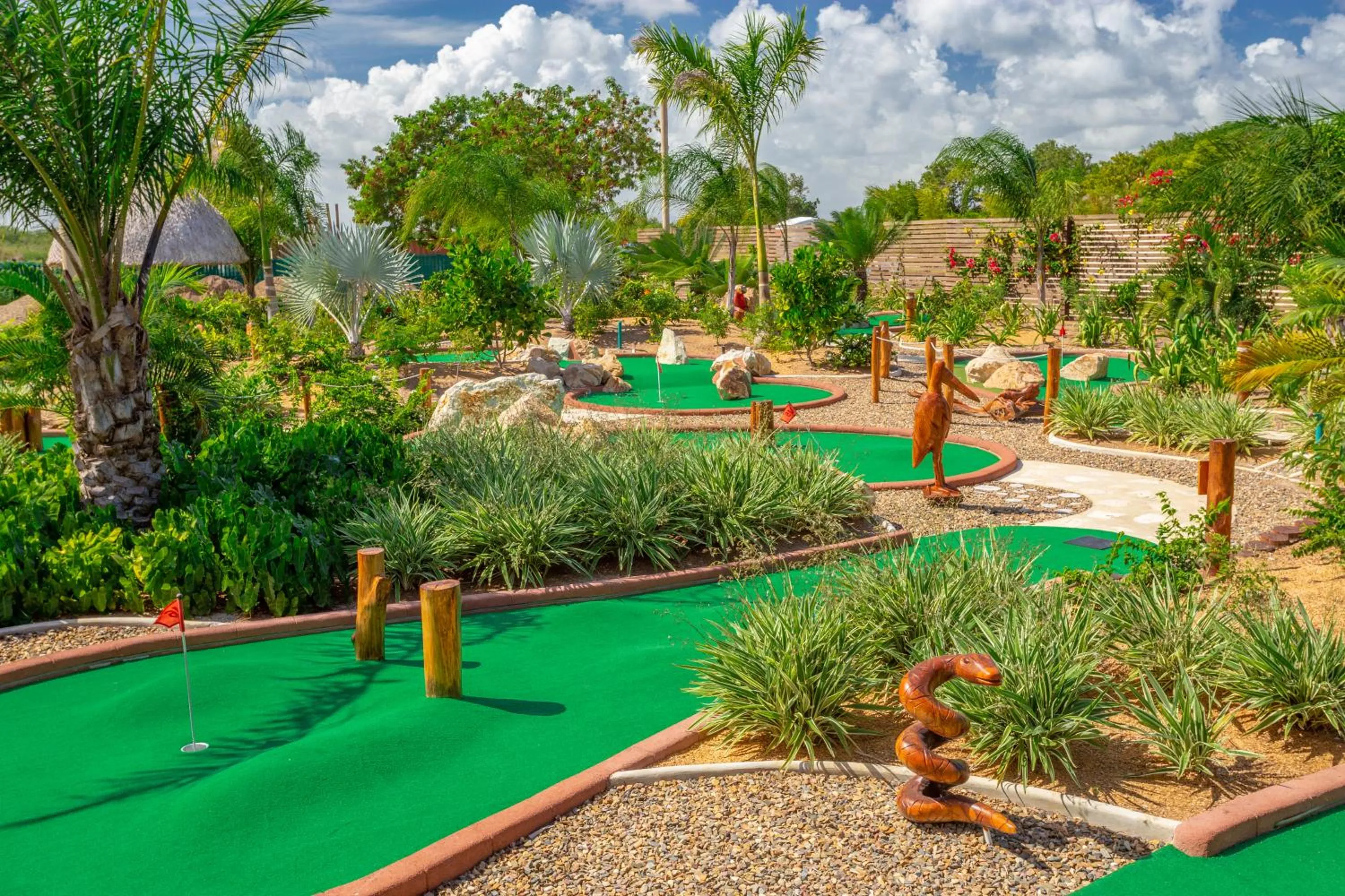 Minigolf in Sirenian Bay Resort -Villas & All Inclusive Bungalows