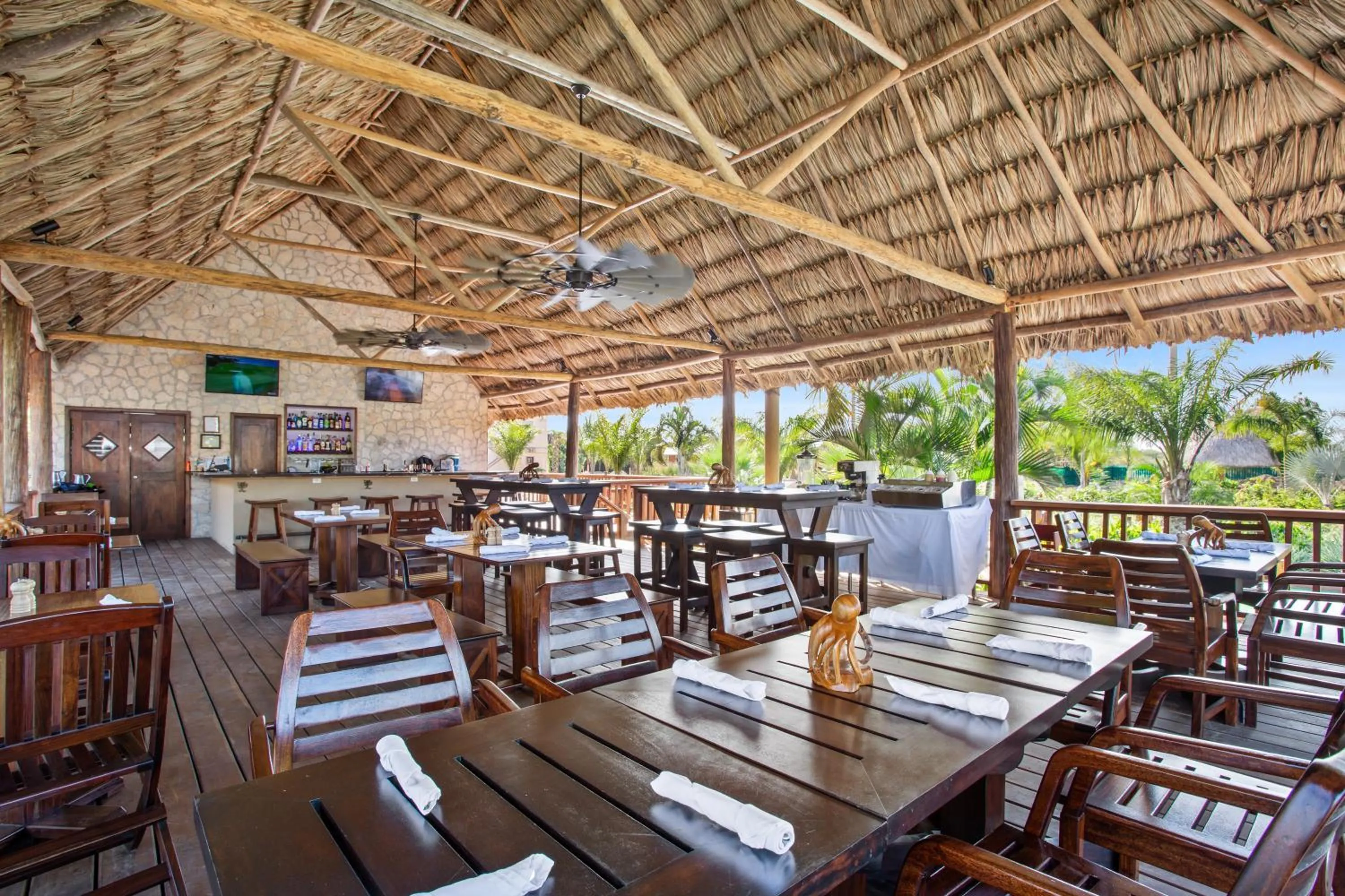 Restaurant/places to eat in Sirenian Bay Resort -Villas & All Inclusive Bungalows