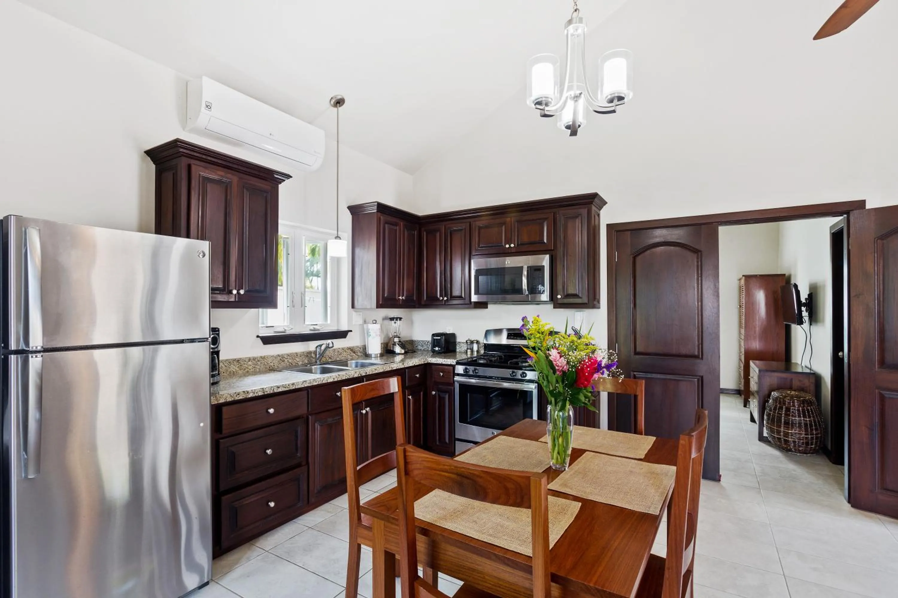 Dining area in Sirenian Bay Resort -Villas & All Inclusive Bungalows