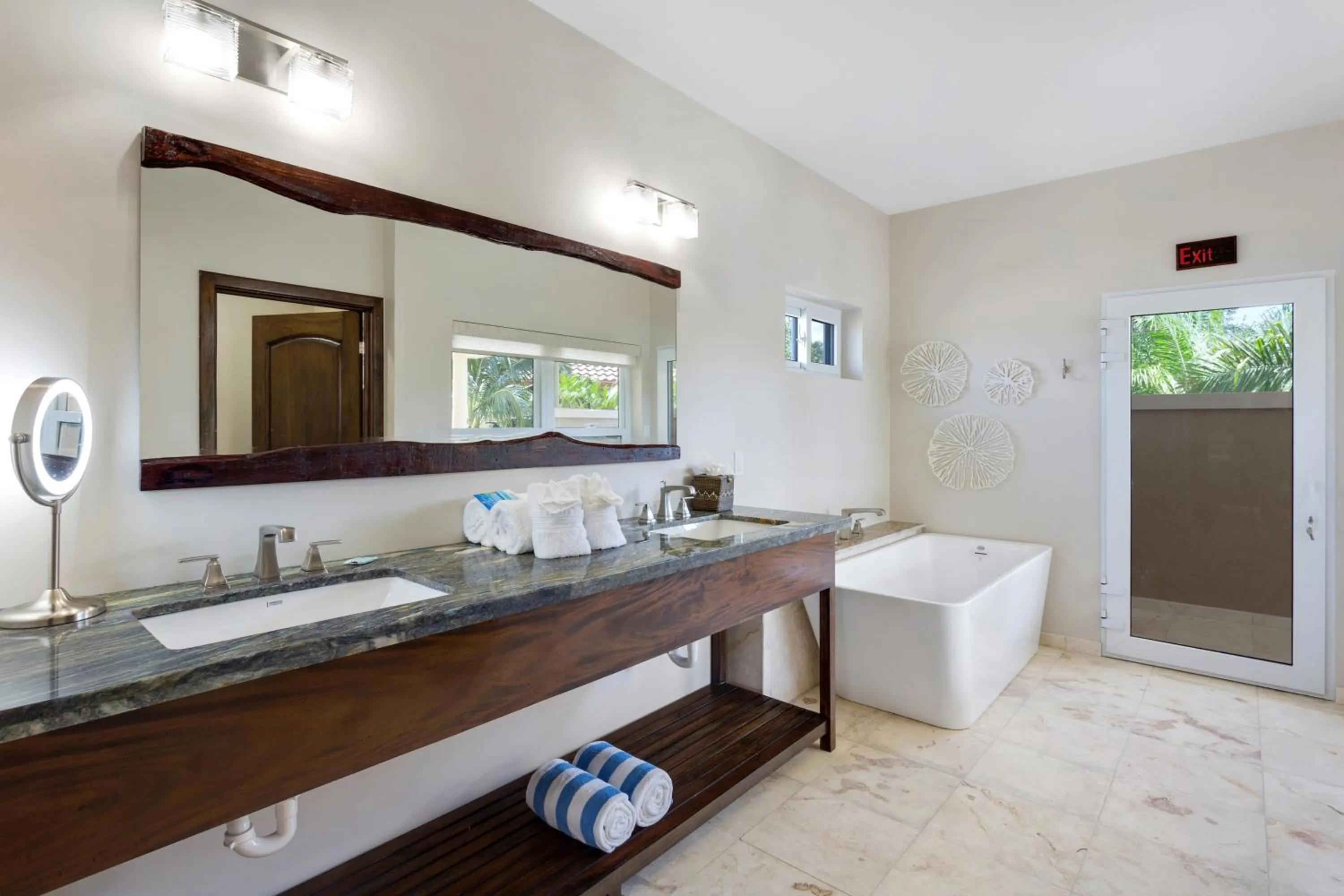 Bathroom in Sirenian Bay Resort -Villas & All Inclusive Bungalows