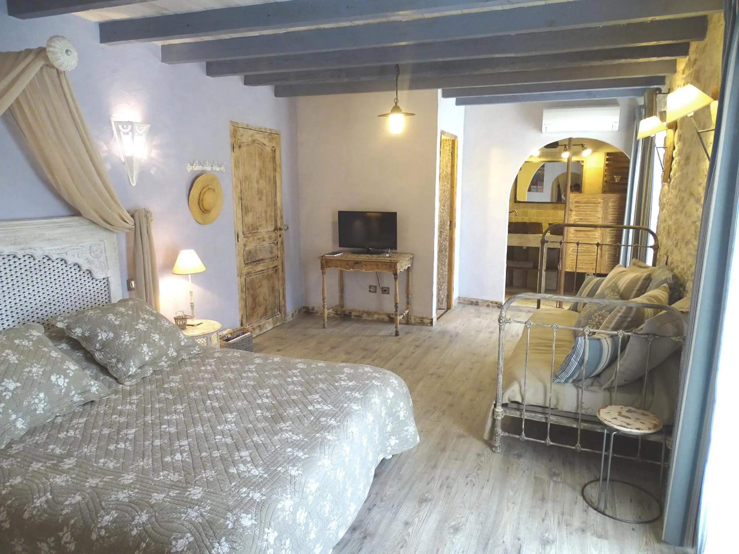 Photo of the whole room, Bed in Chambres d'Hôtes Domaine de Beunes