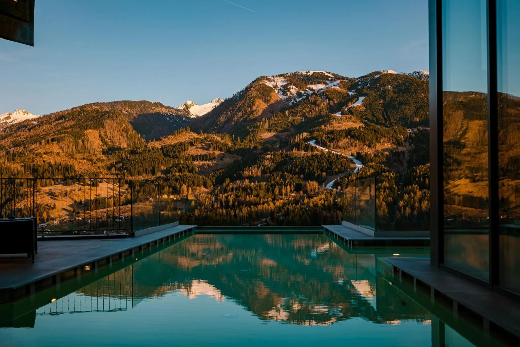 Hot Tub in La Roccia Wellness Hotel