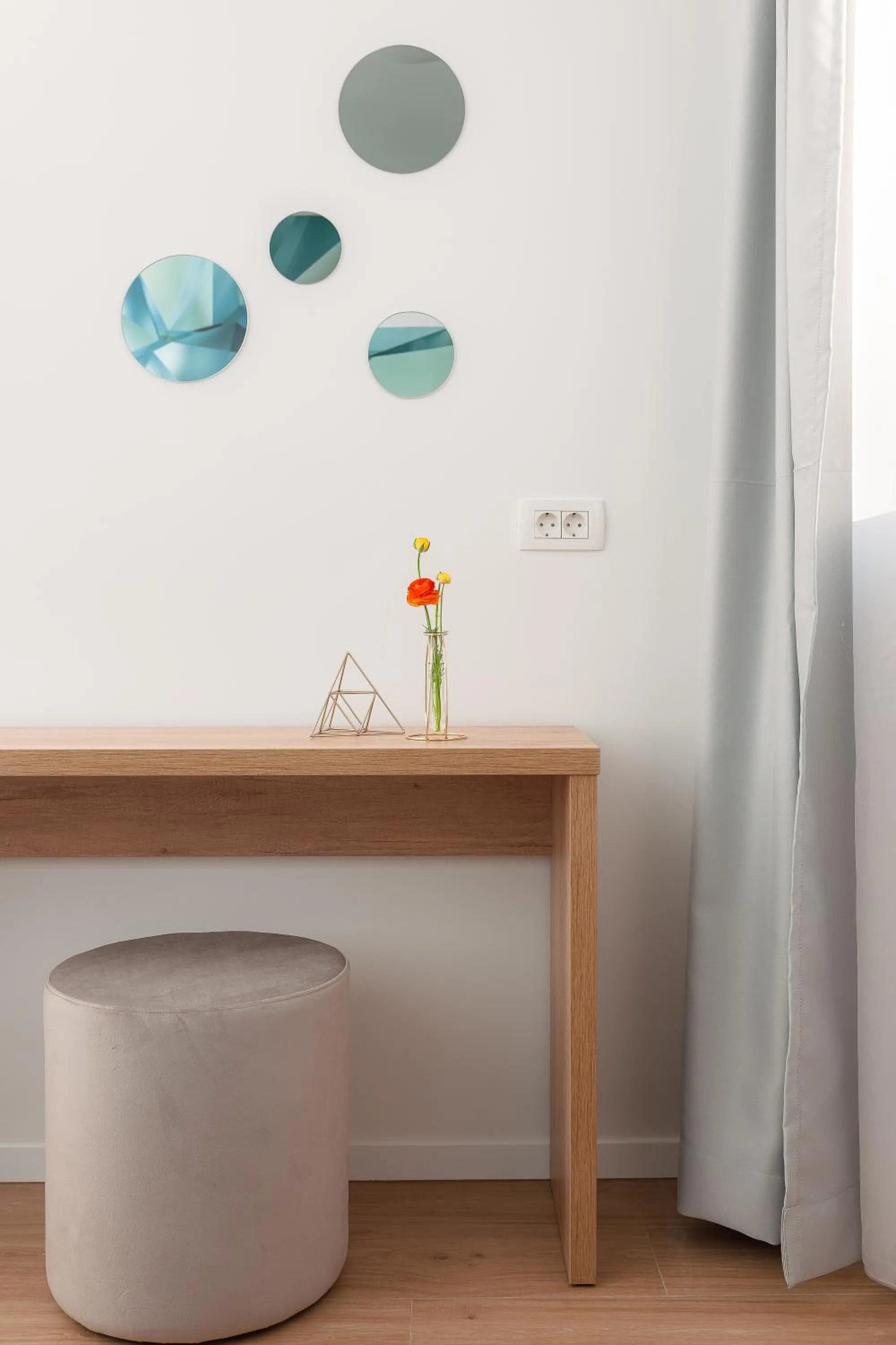 Seating area in Skaline Luxury rooms Split