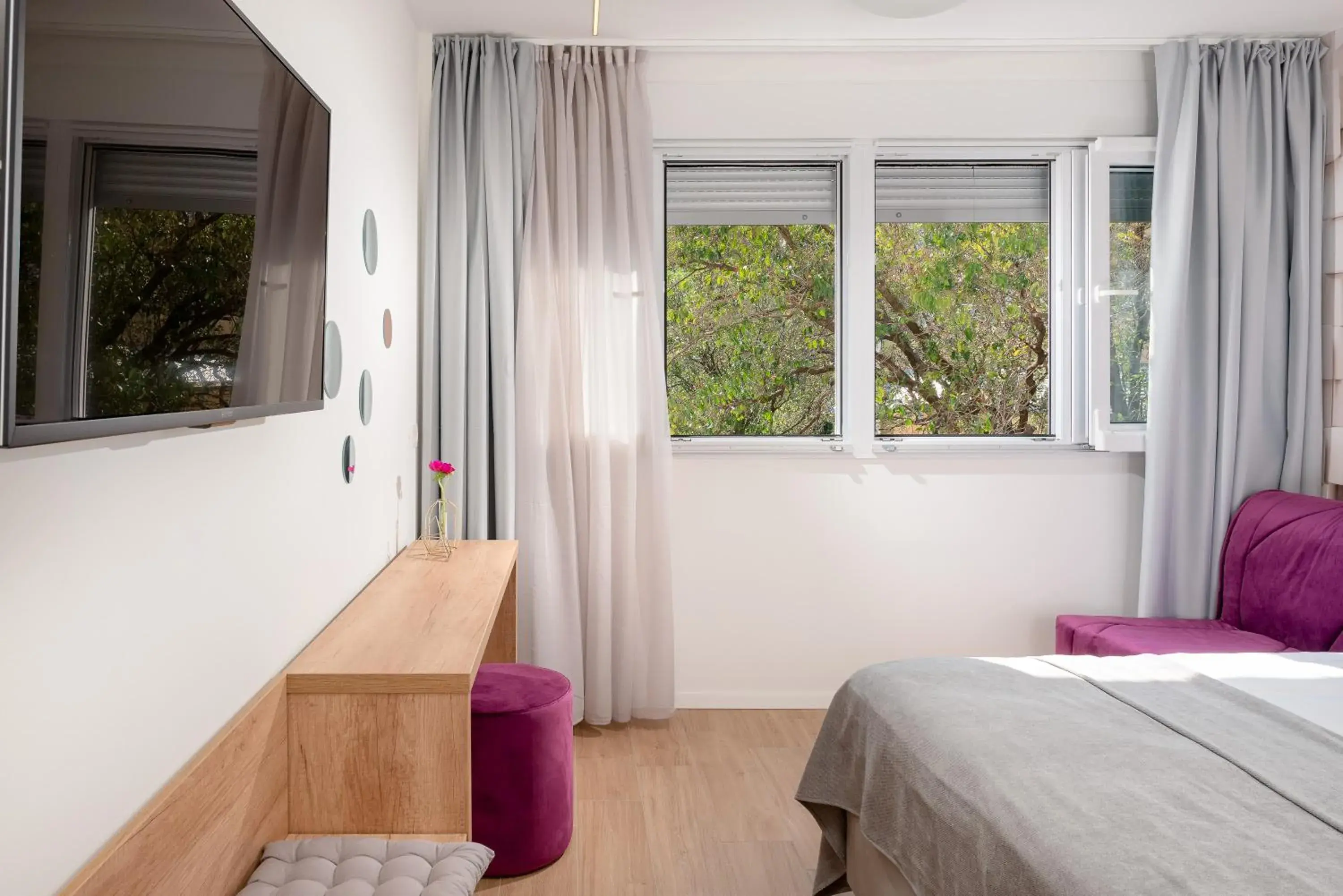 TV and multimedia, Bed in Skaline Luxury rooms Split TV and multimedia, Bed in Skaline Luxury rooms Split