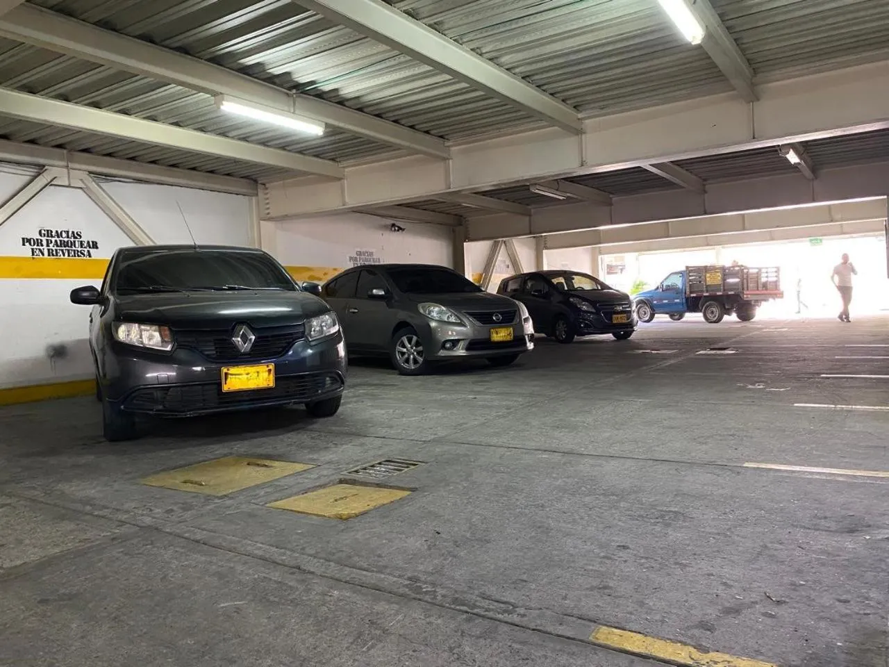 TAMA Hotel Granada Real Cali