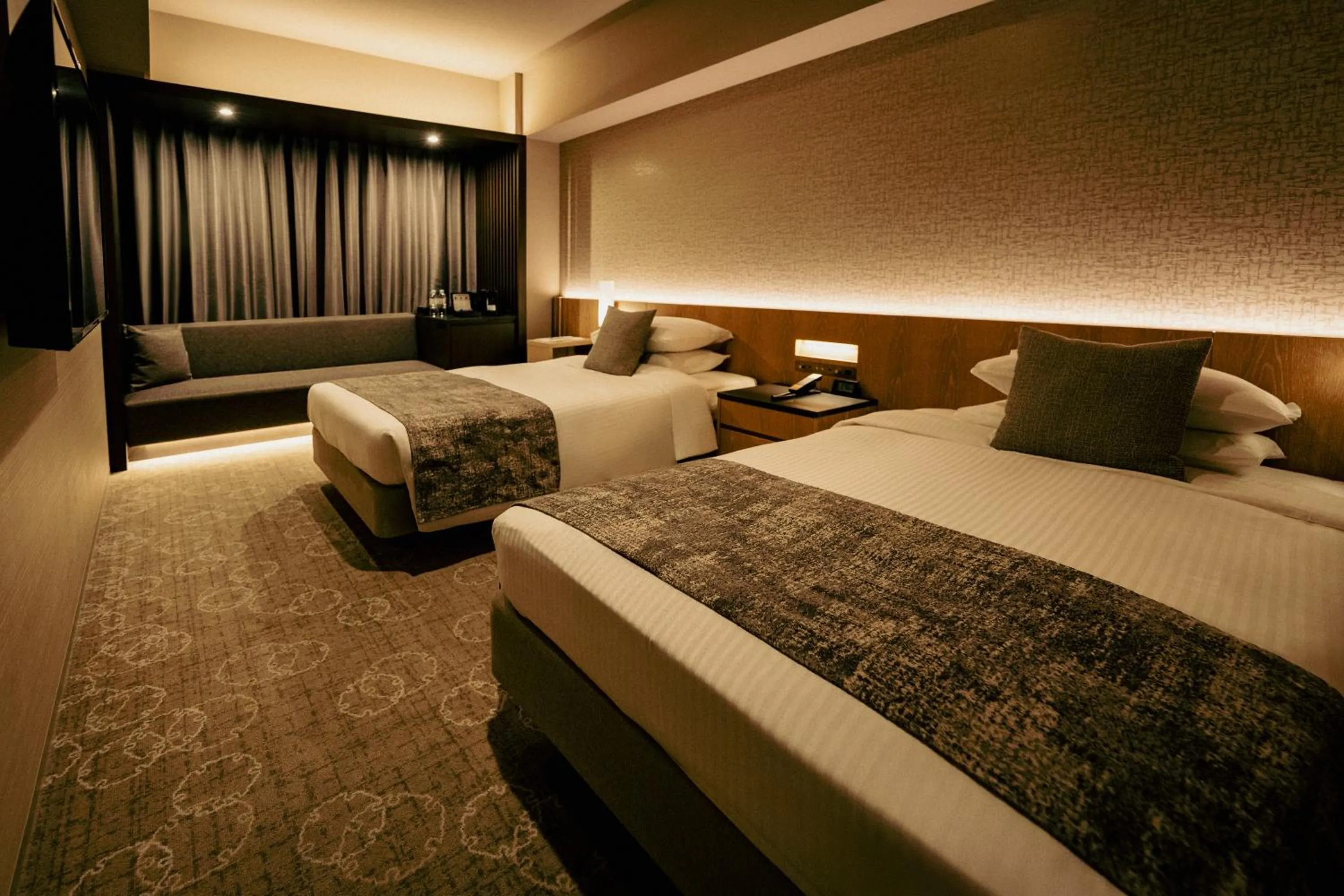 Photo of the whole room, Bed in Hotel JAL City Sapporo Nakajima Park