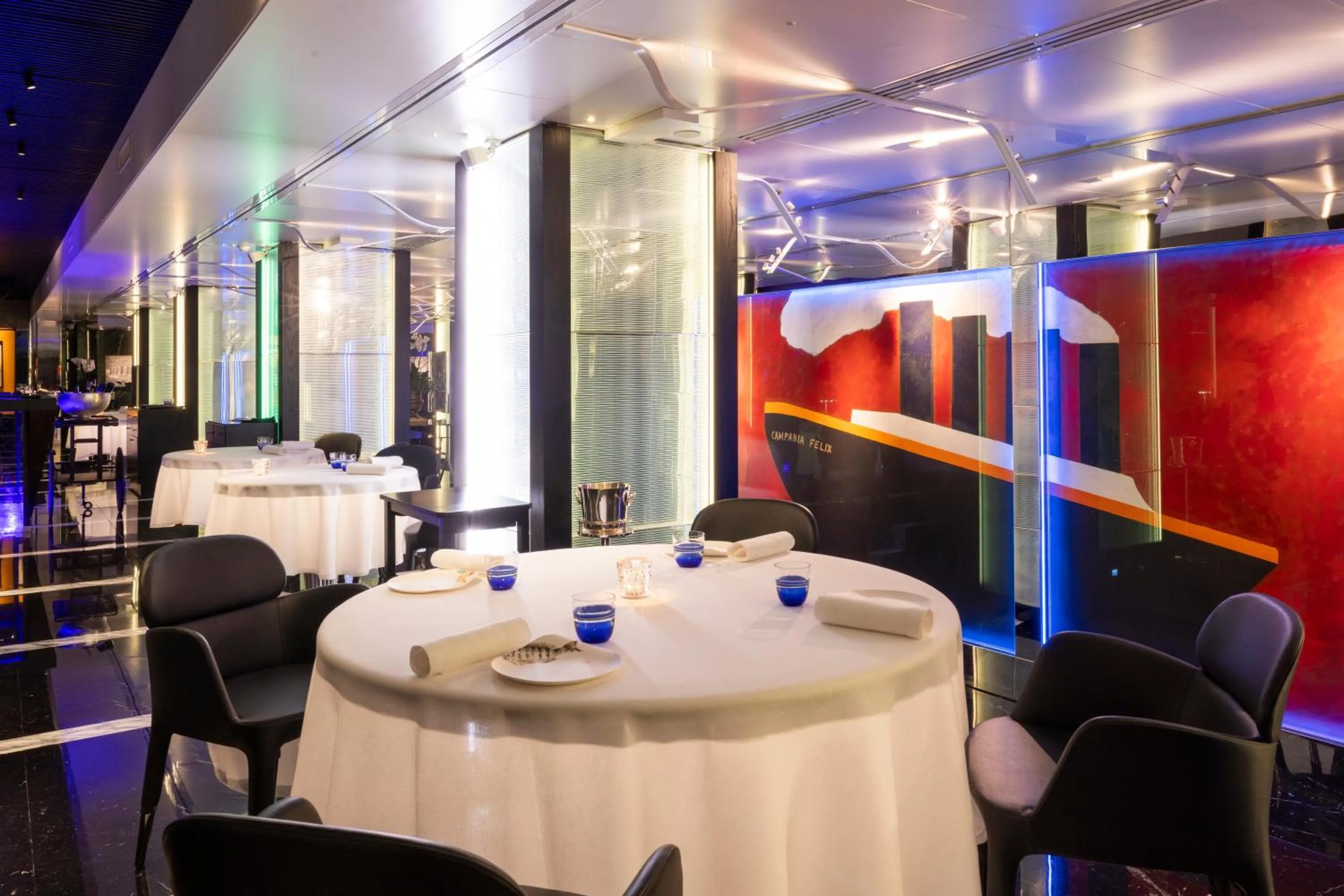 Restaurant/places to eat in ROMEO Napoli