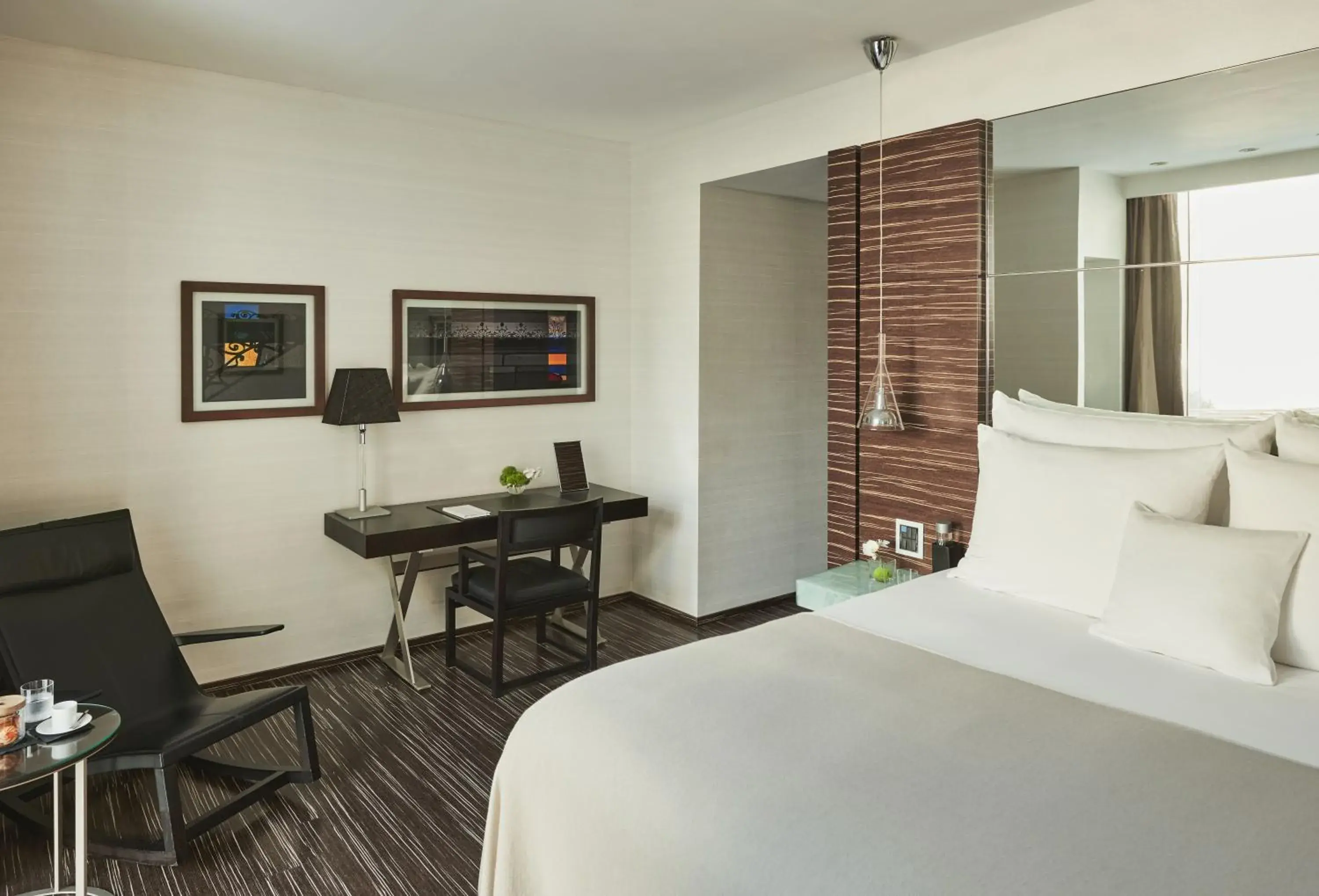 Superior Double Room in ROMEO Napoli Superior Double Room in ROMEO Napoli