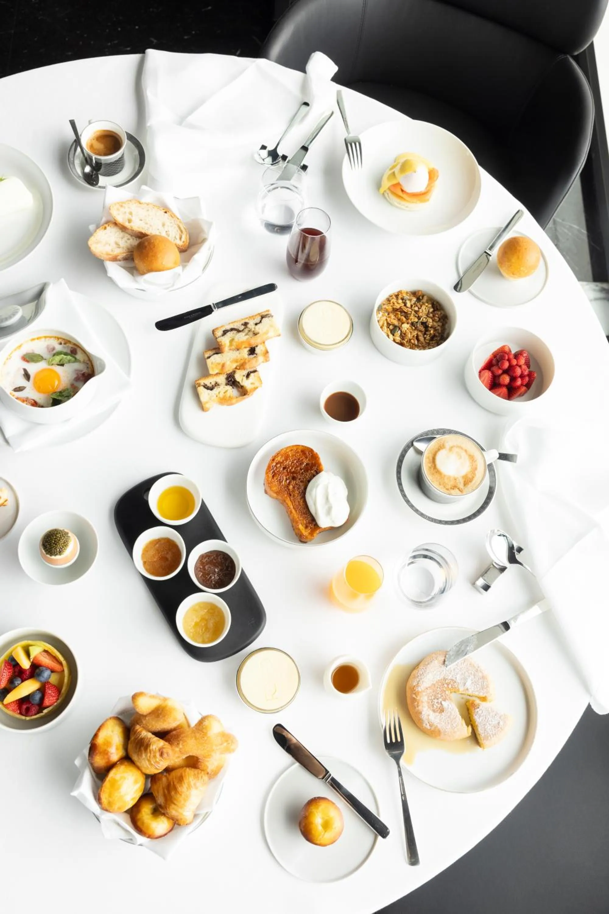 Breakfast in ROMEO Napoli