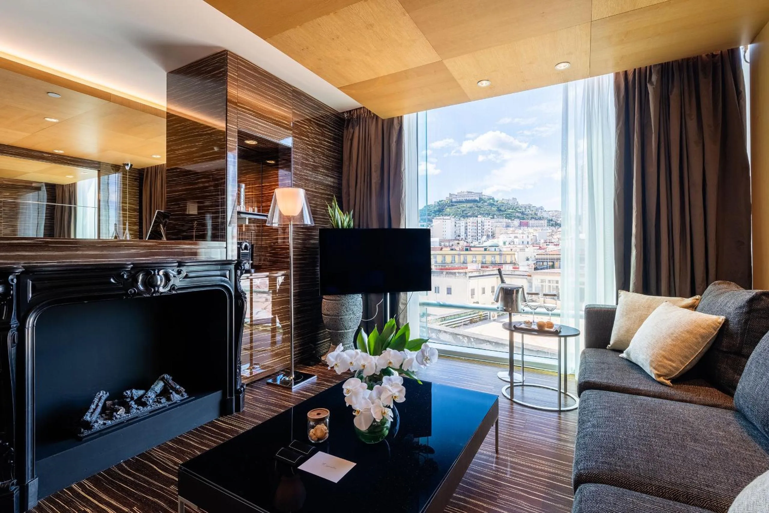 Living room in ROMEO Napoli