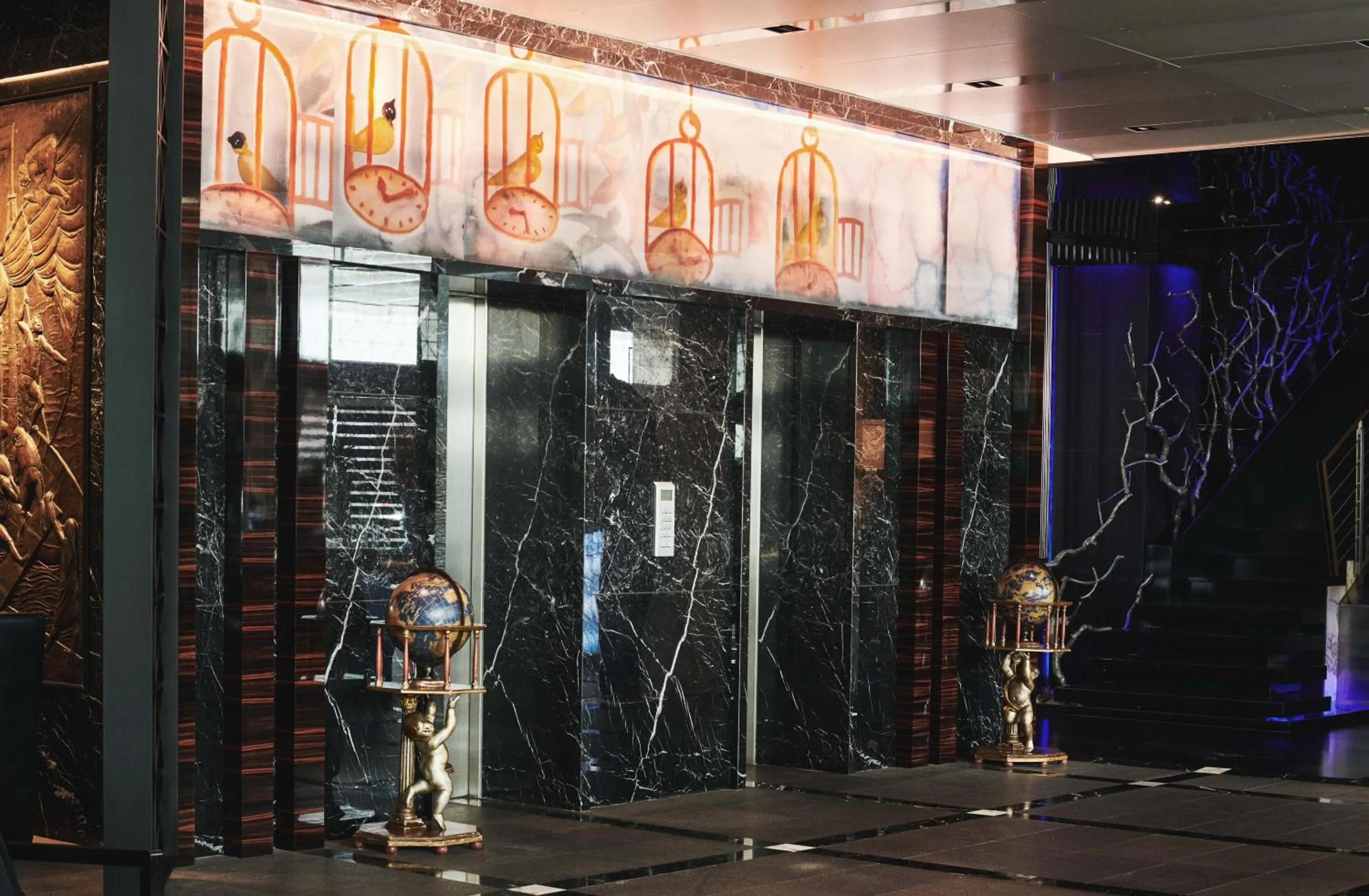 Lobby or reception in ROMEO Napoli